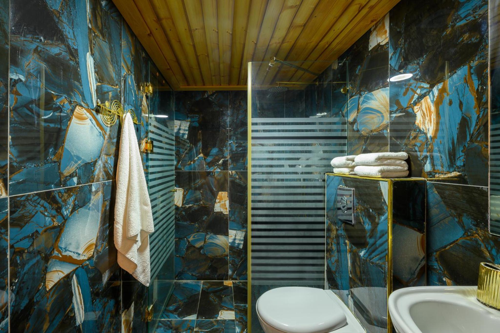 Double Suite - Photo 9