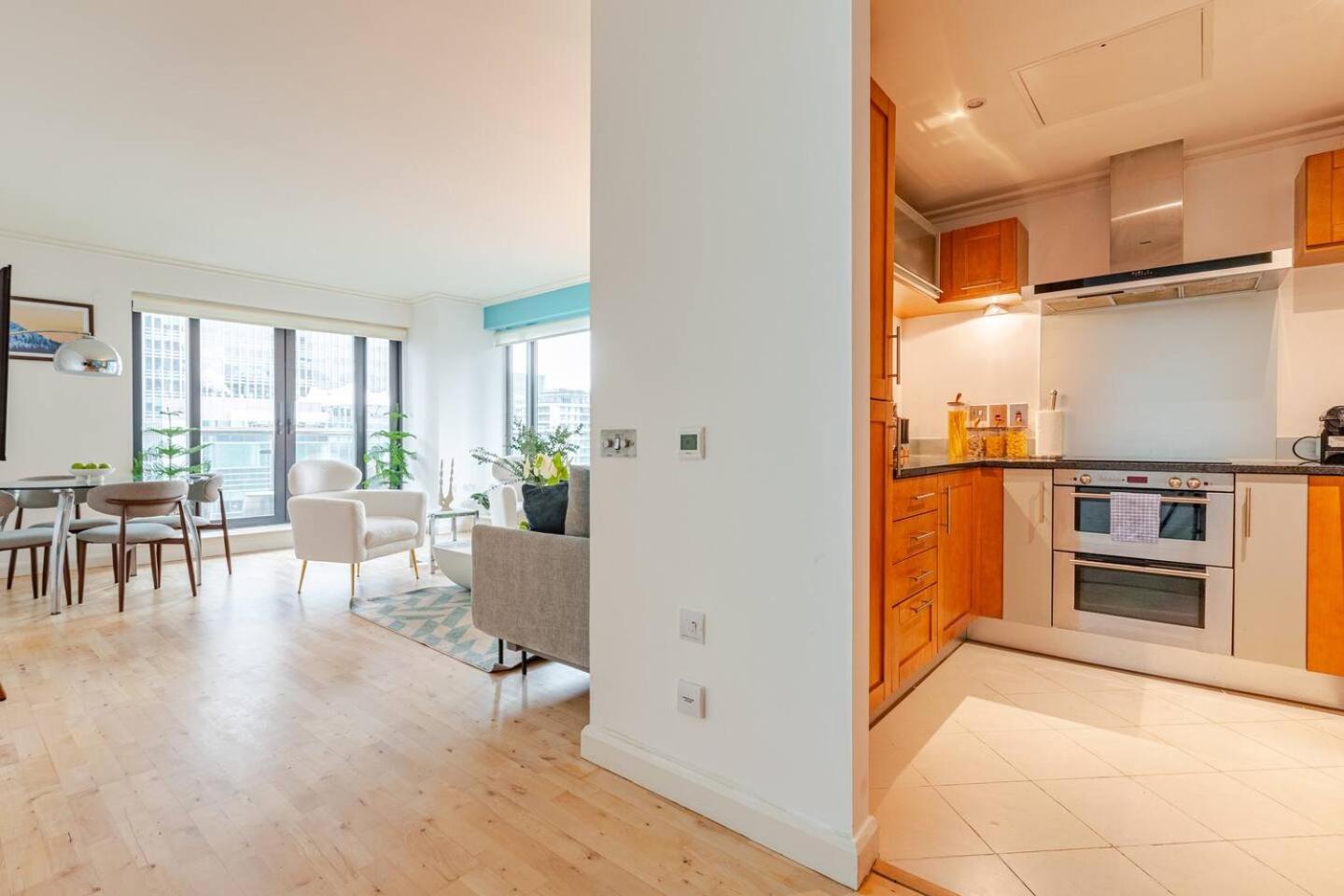 Waterfront Serviced Apartment photo 3