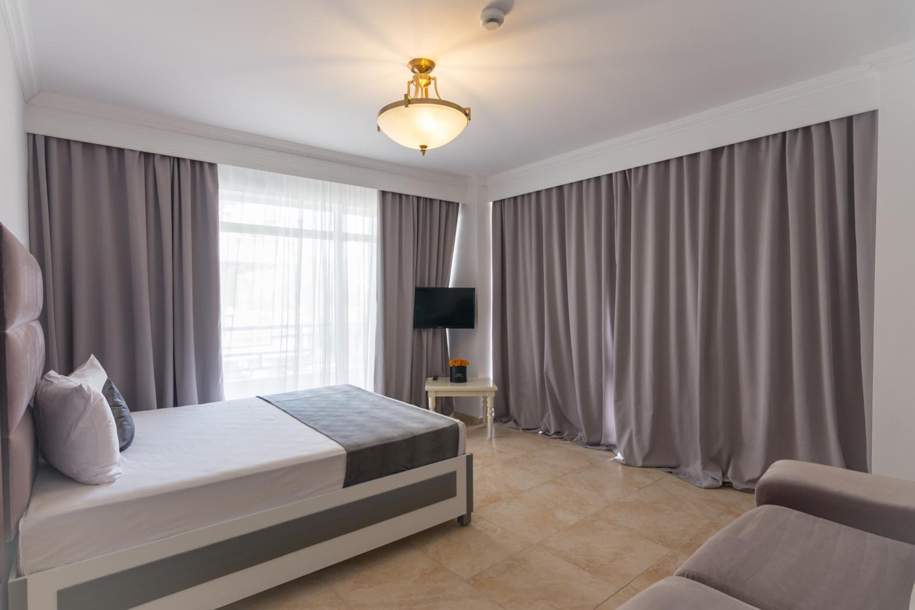 Suite photo 1