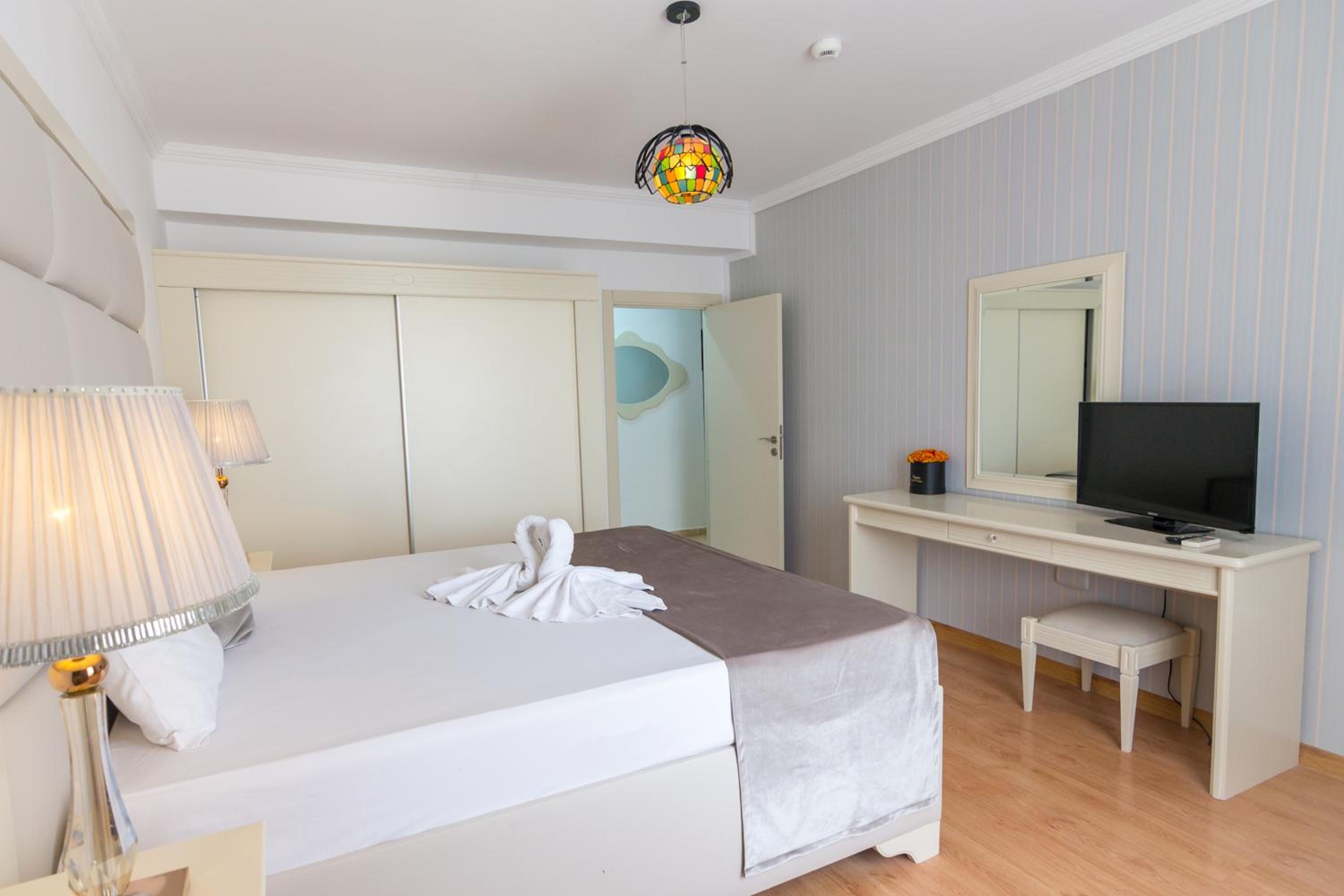 Two-Bedroom Suite photo 1