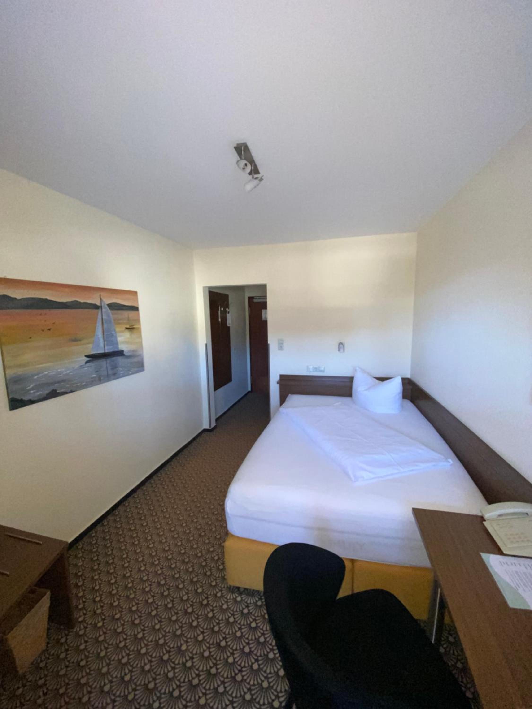 Single Room photo 1