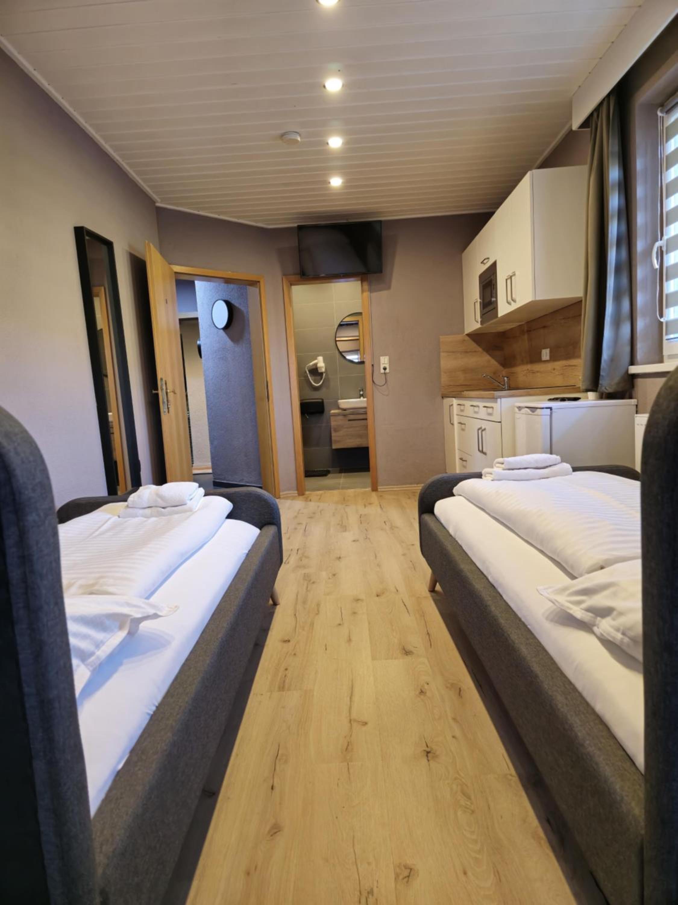 Double Room with Shower photo 1
