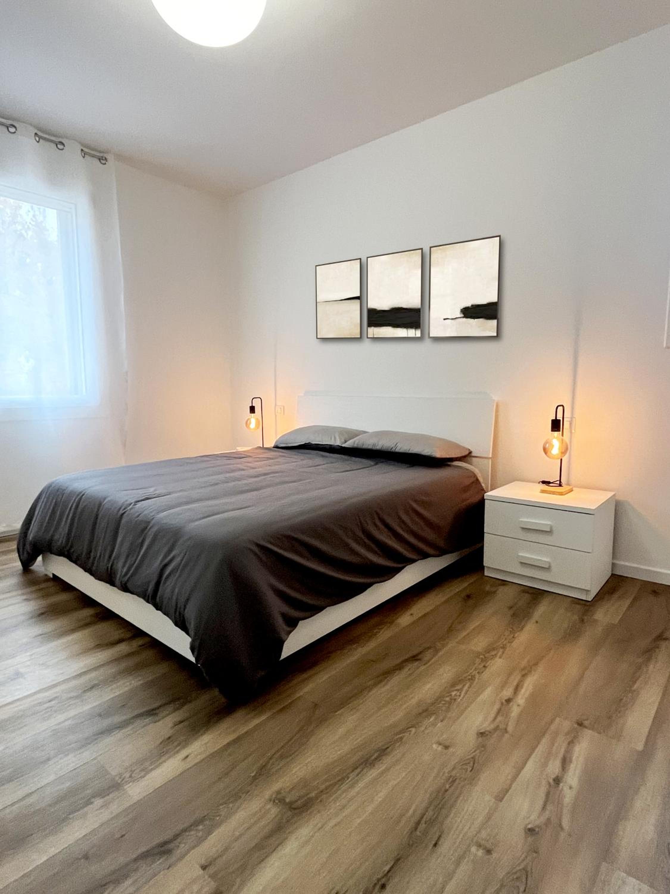 Three-Bedroom Apartment photo 1