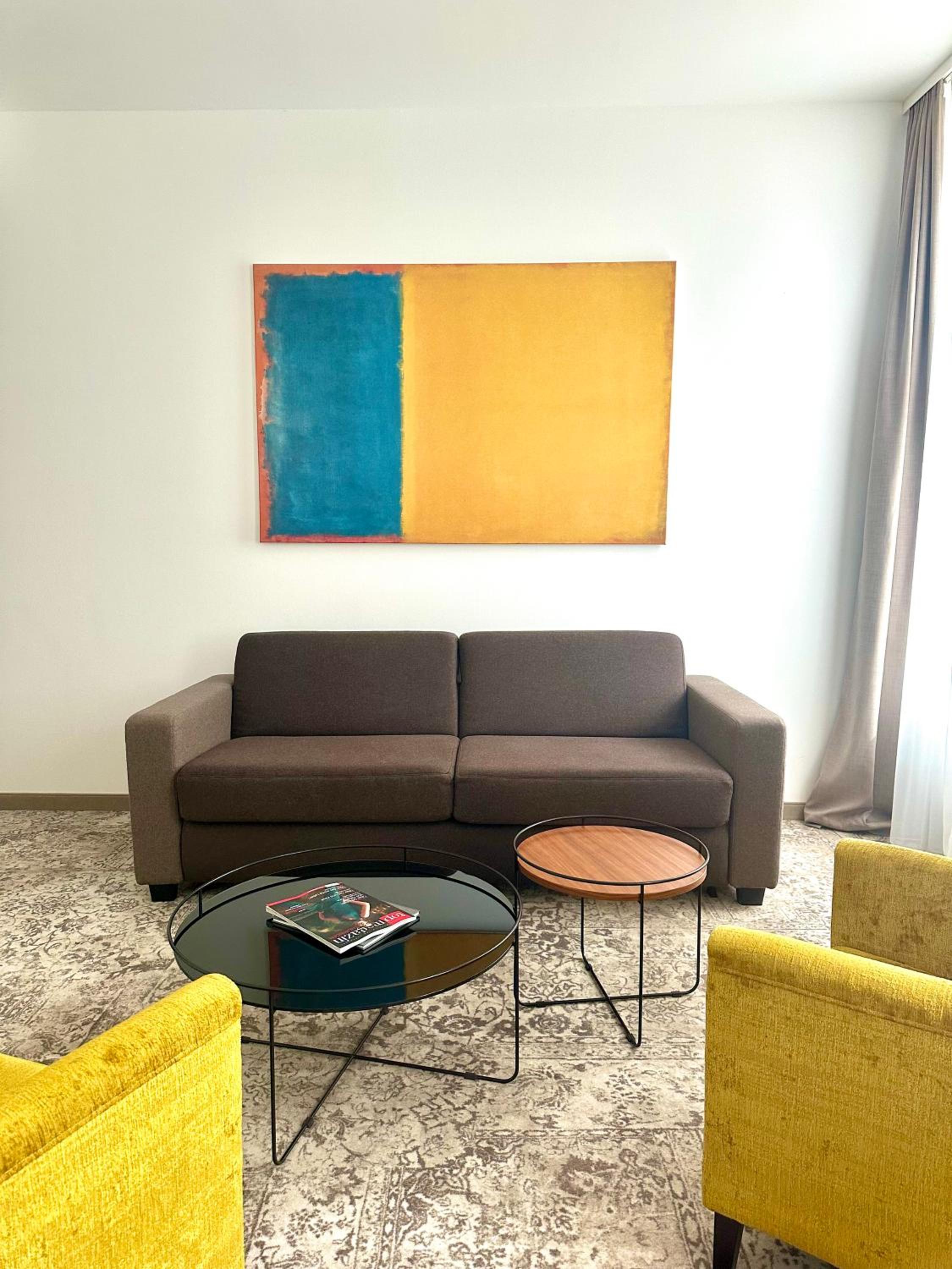 Deluxe Suite