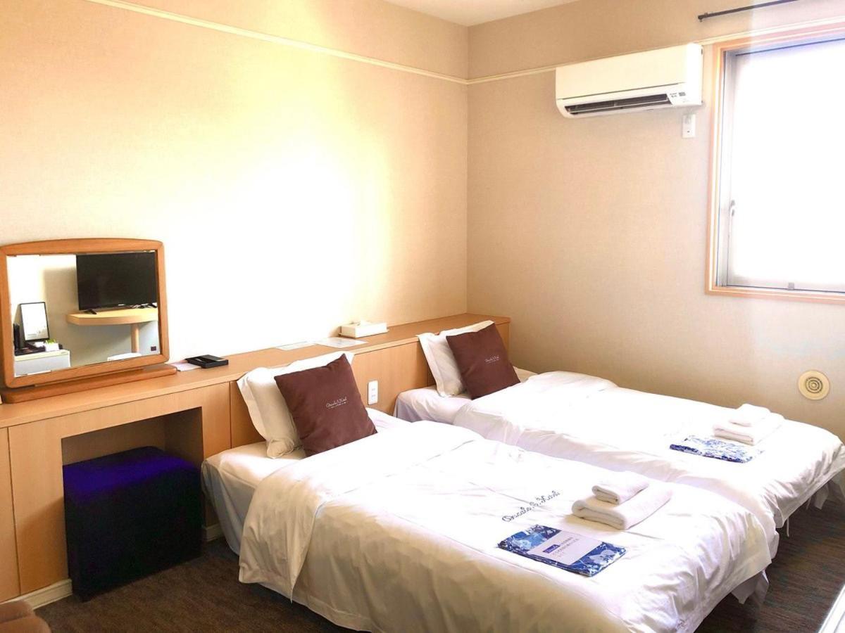 Economy Twin Room - No pets allowed - Photo 9