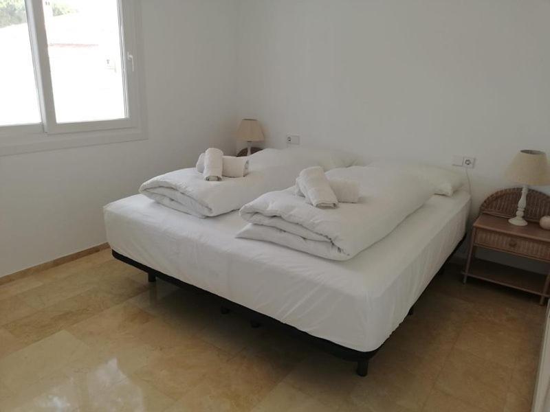 Villa de Tres Habitaciones