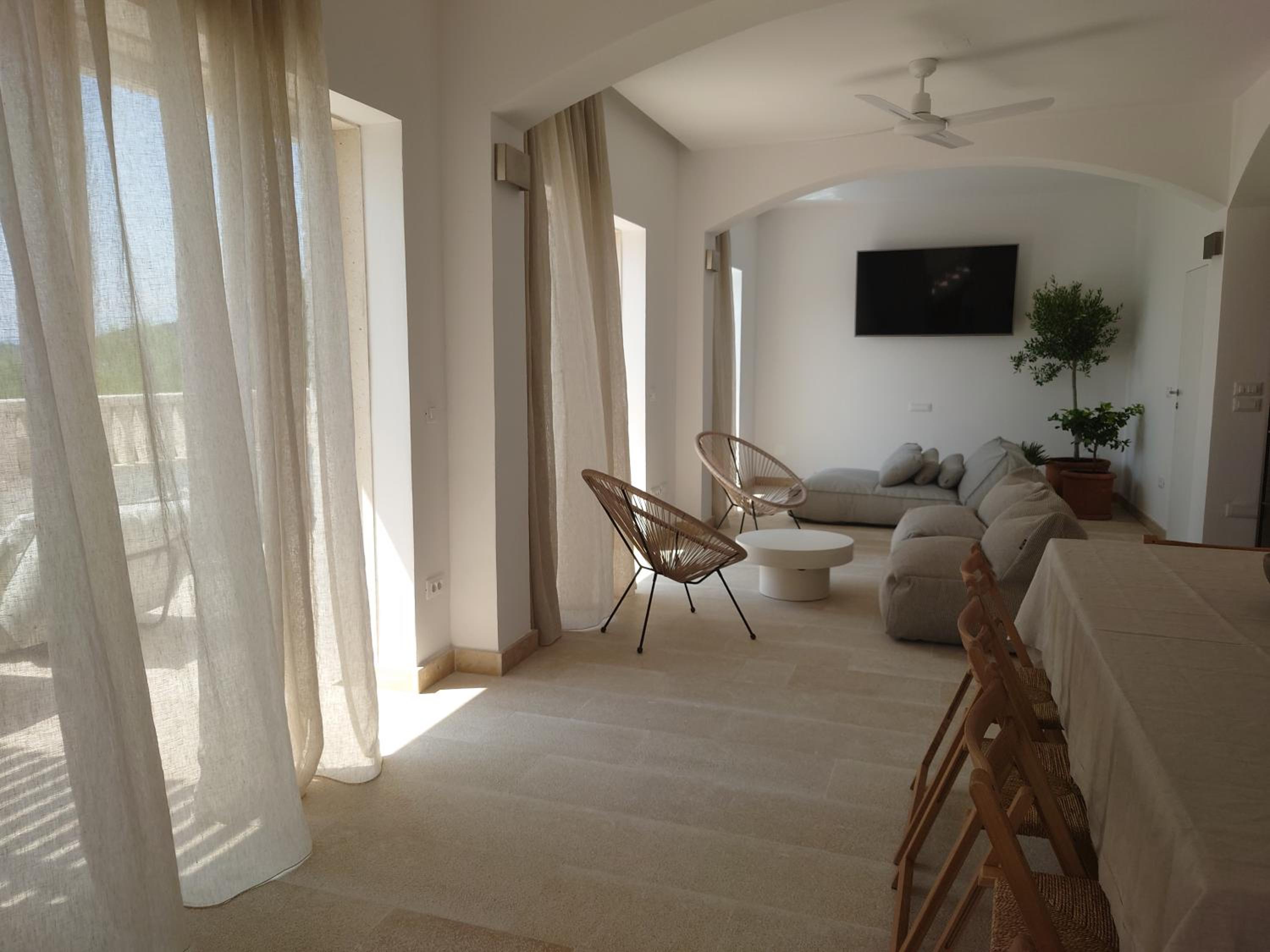 Villa - Beach Front