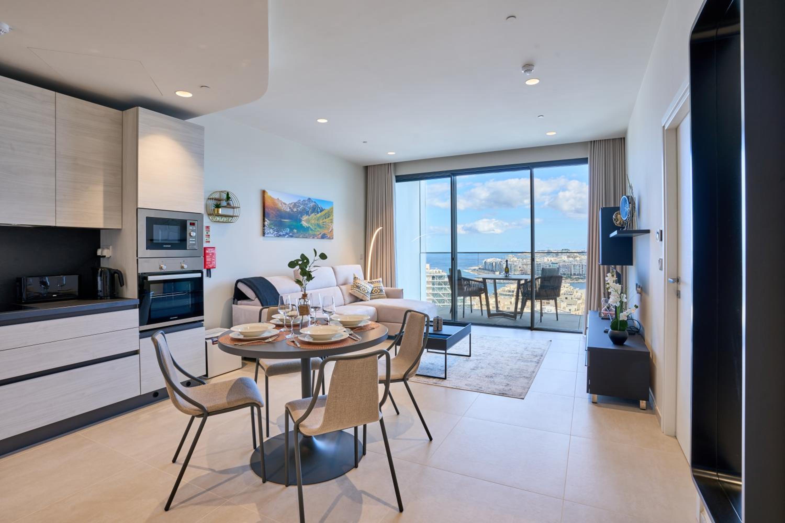 One-Bedroom Apartment