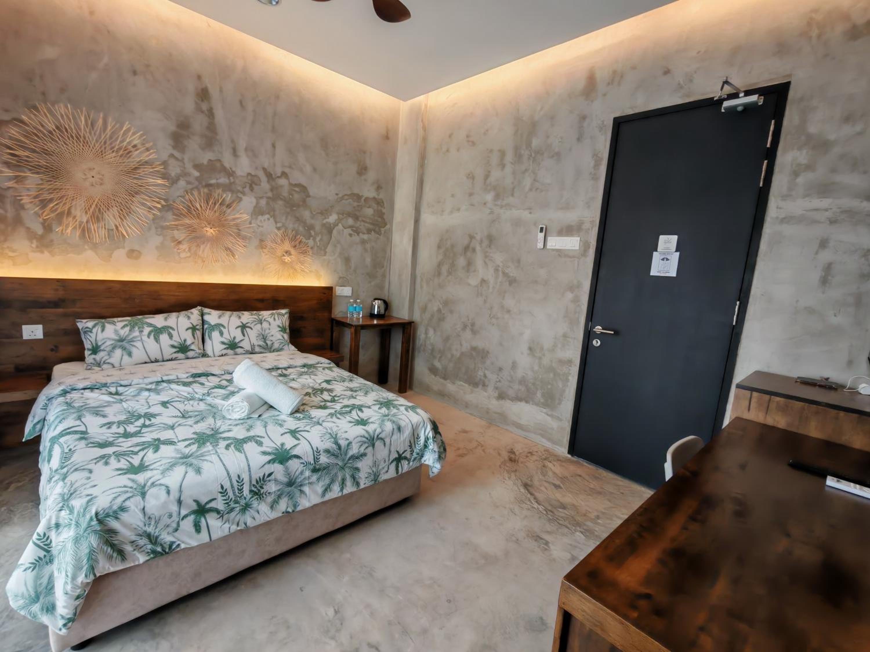 Two-Bedroom Suite - Photo 4