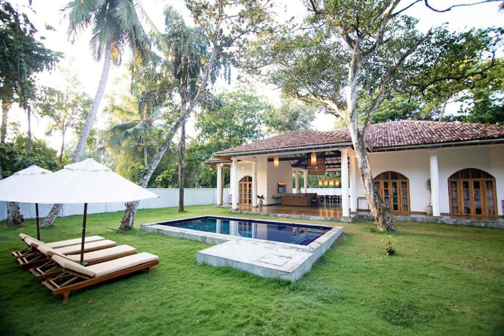 Villa - Beach Front photo 3