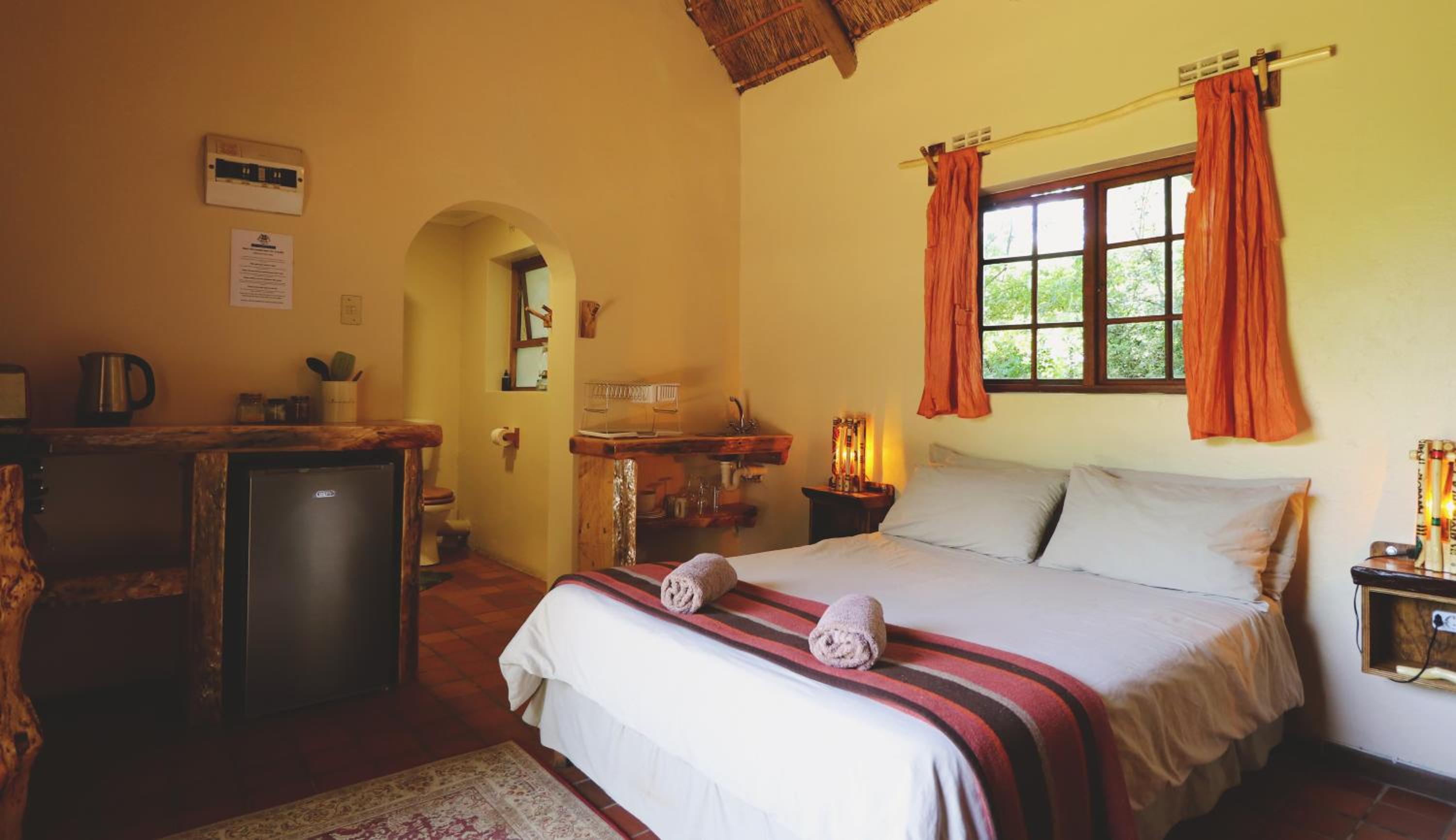 Double Room with Private Bathroom photo 2