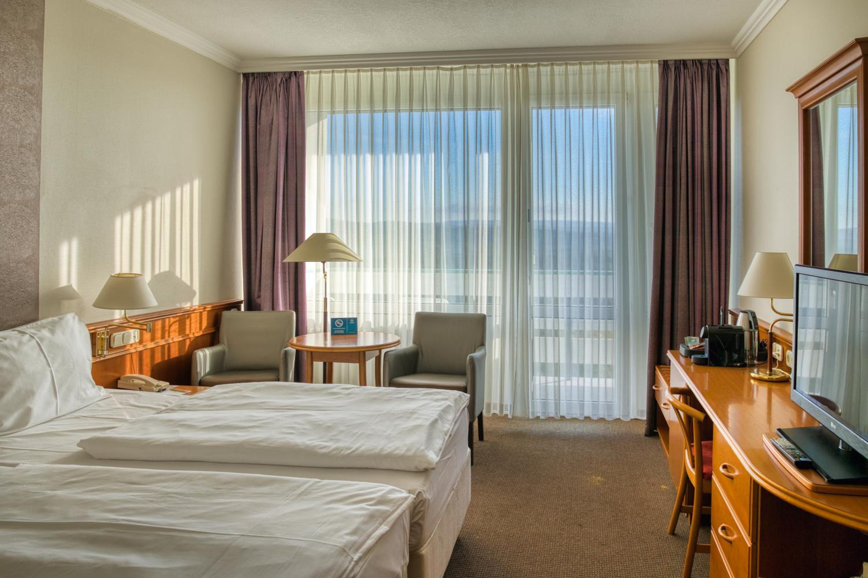 Superior Double Room with Park View and with Wellness and Fitness Access