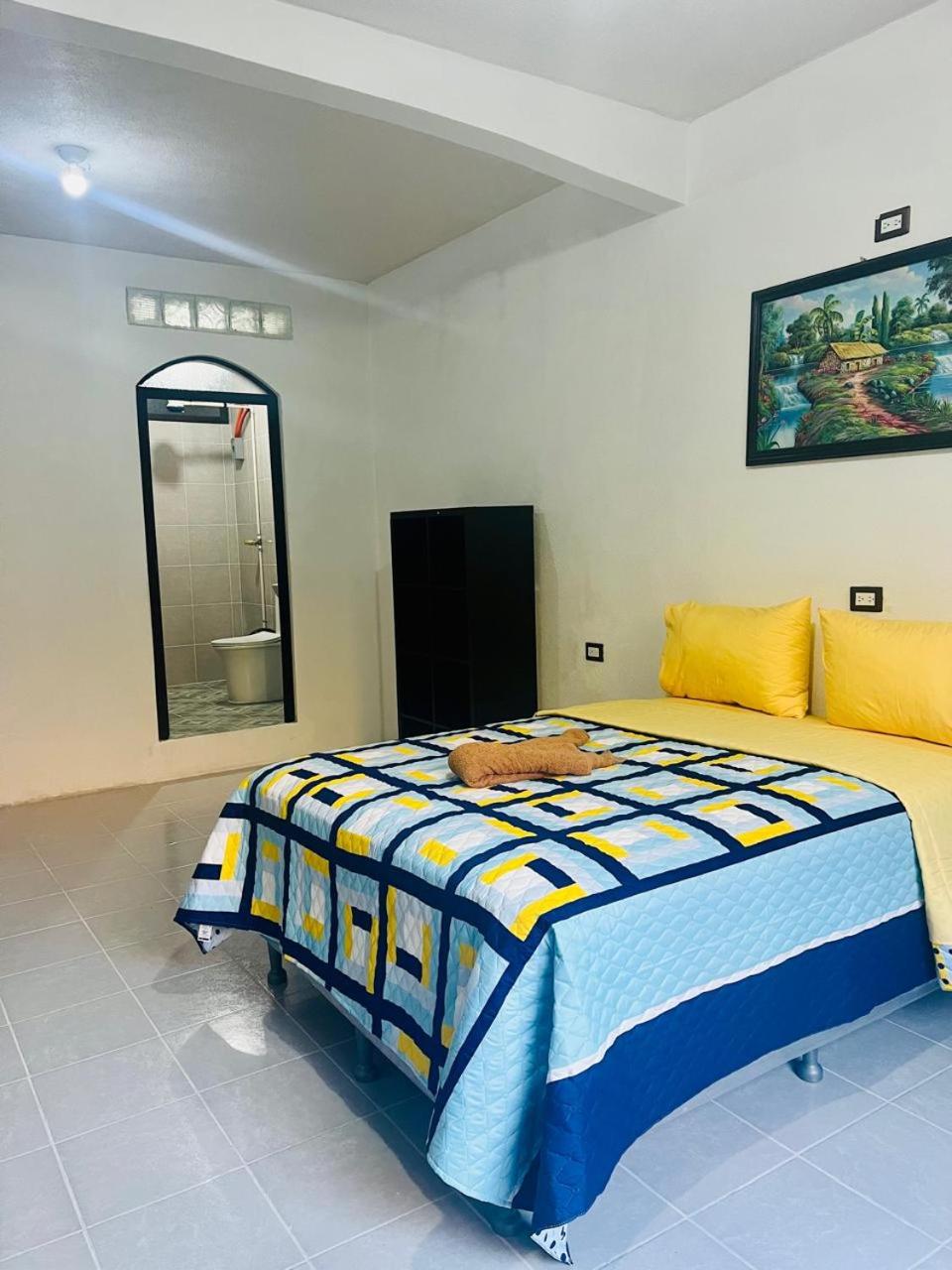 Double Room with Private Bathroom photo 3