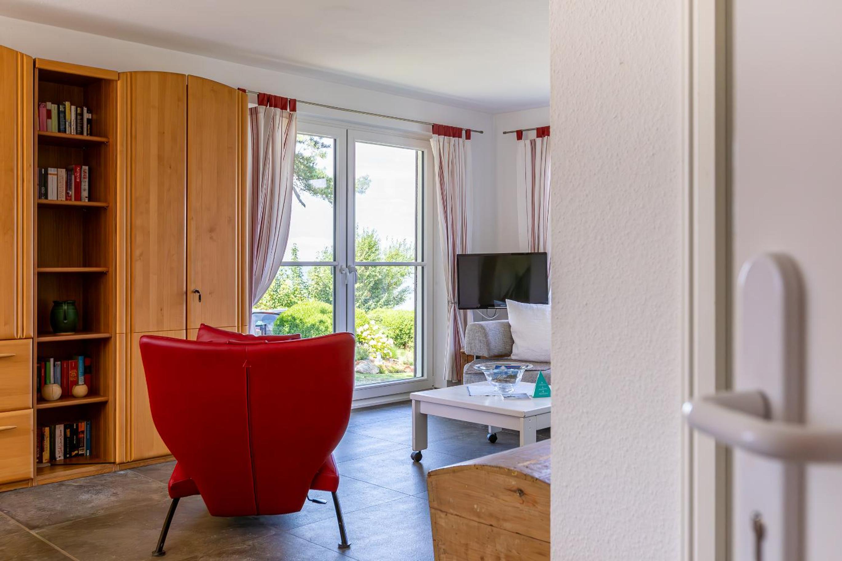 Apartment with Lake View photo 1