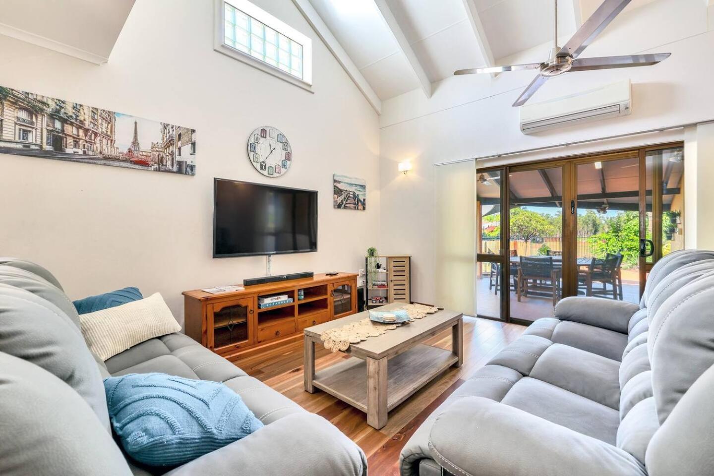 Three-Bedroom Villa photo 1
