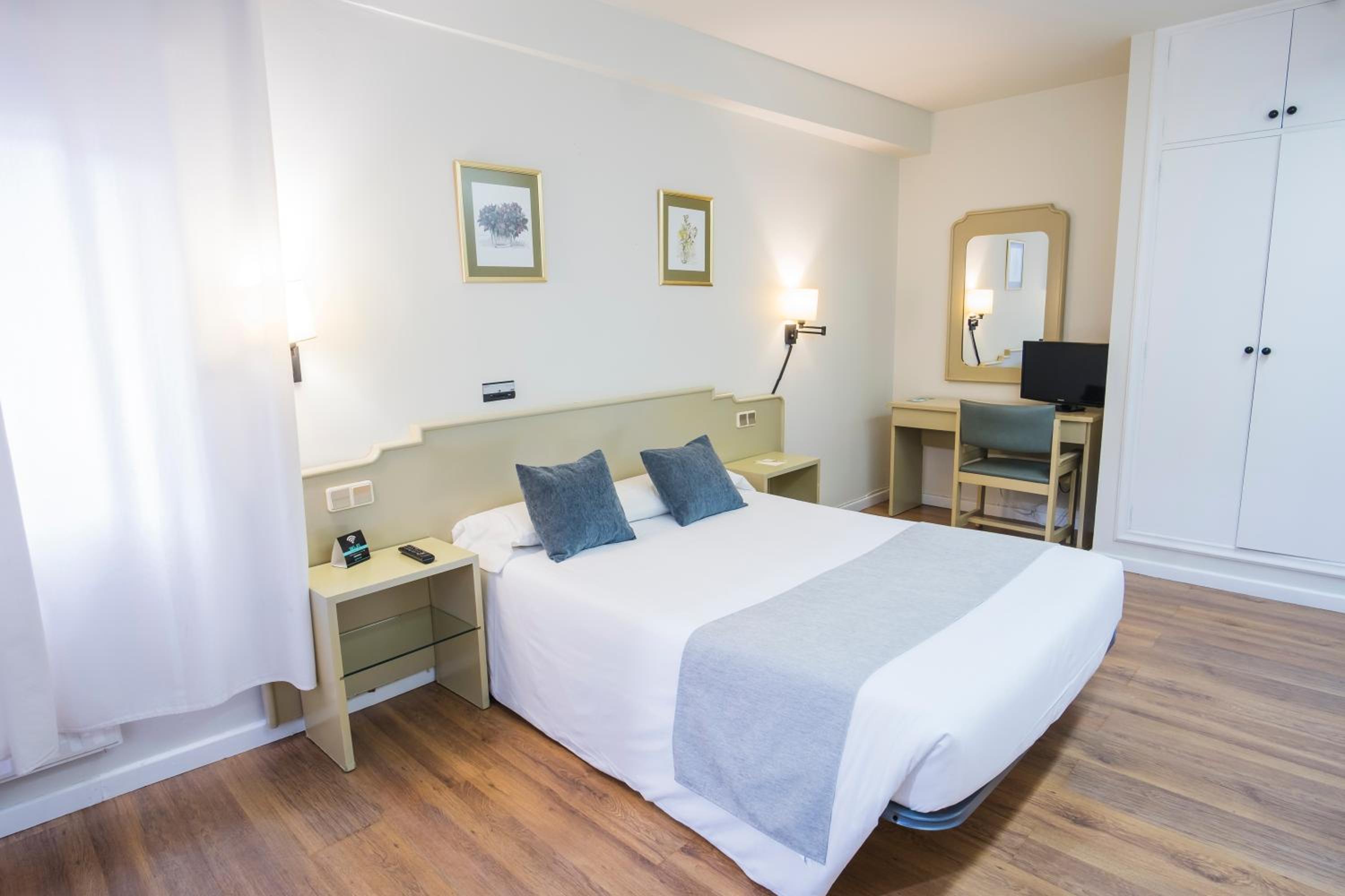 Single Room photo 2