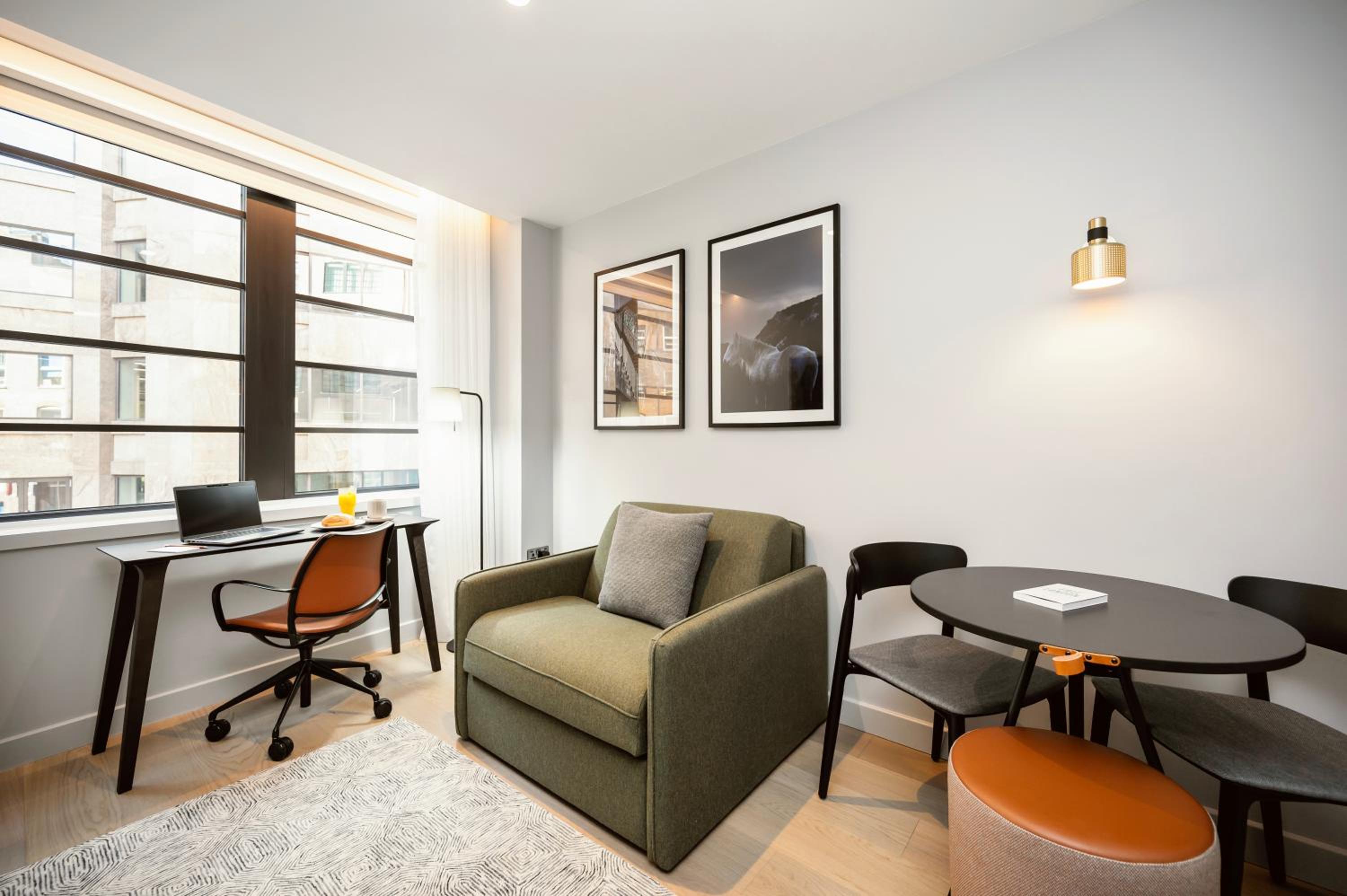 One Bedroom Executive Apartment photo 3