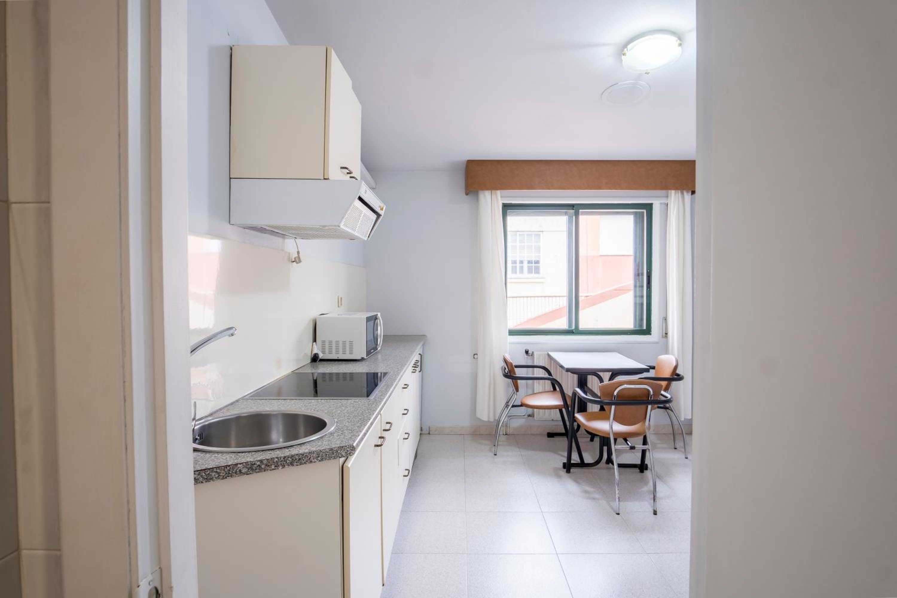 Apartment photo 2