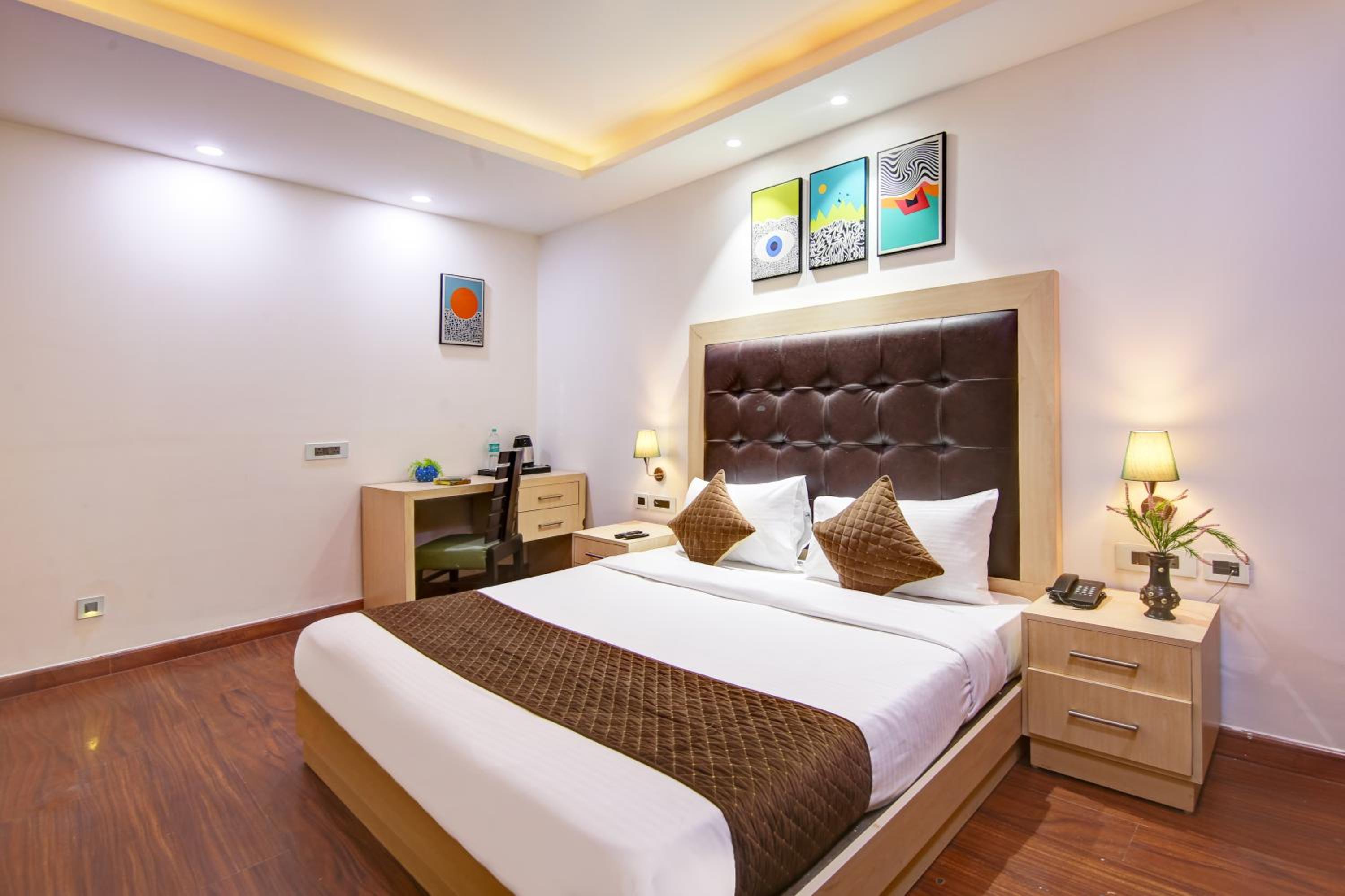 Deluxe King Room