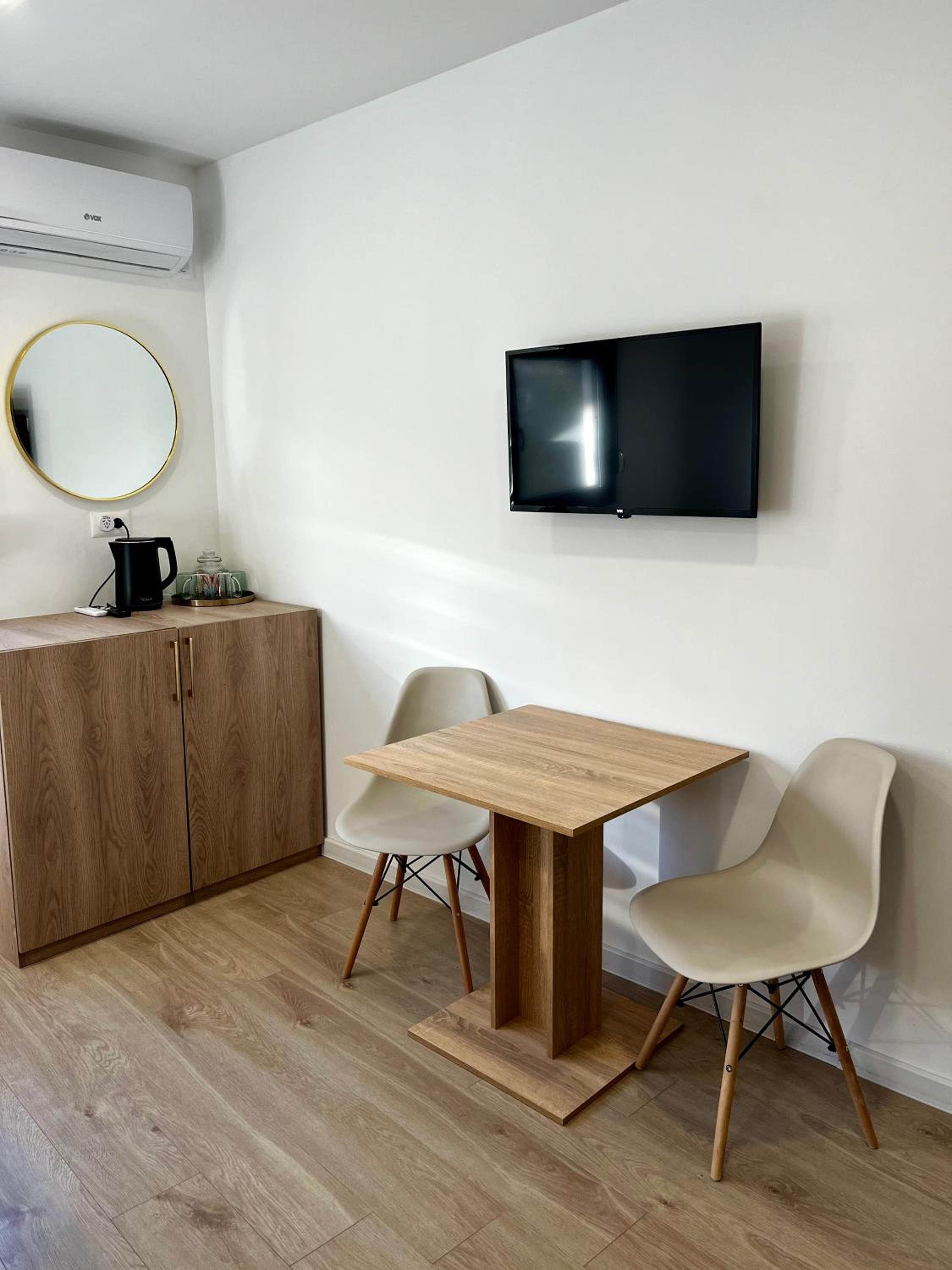 One-Bedroom Apartment photo 3