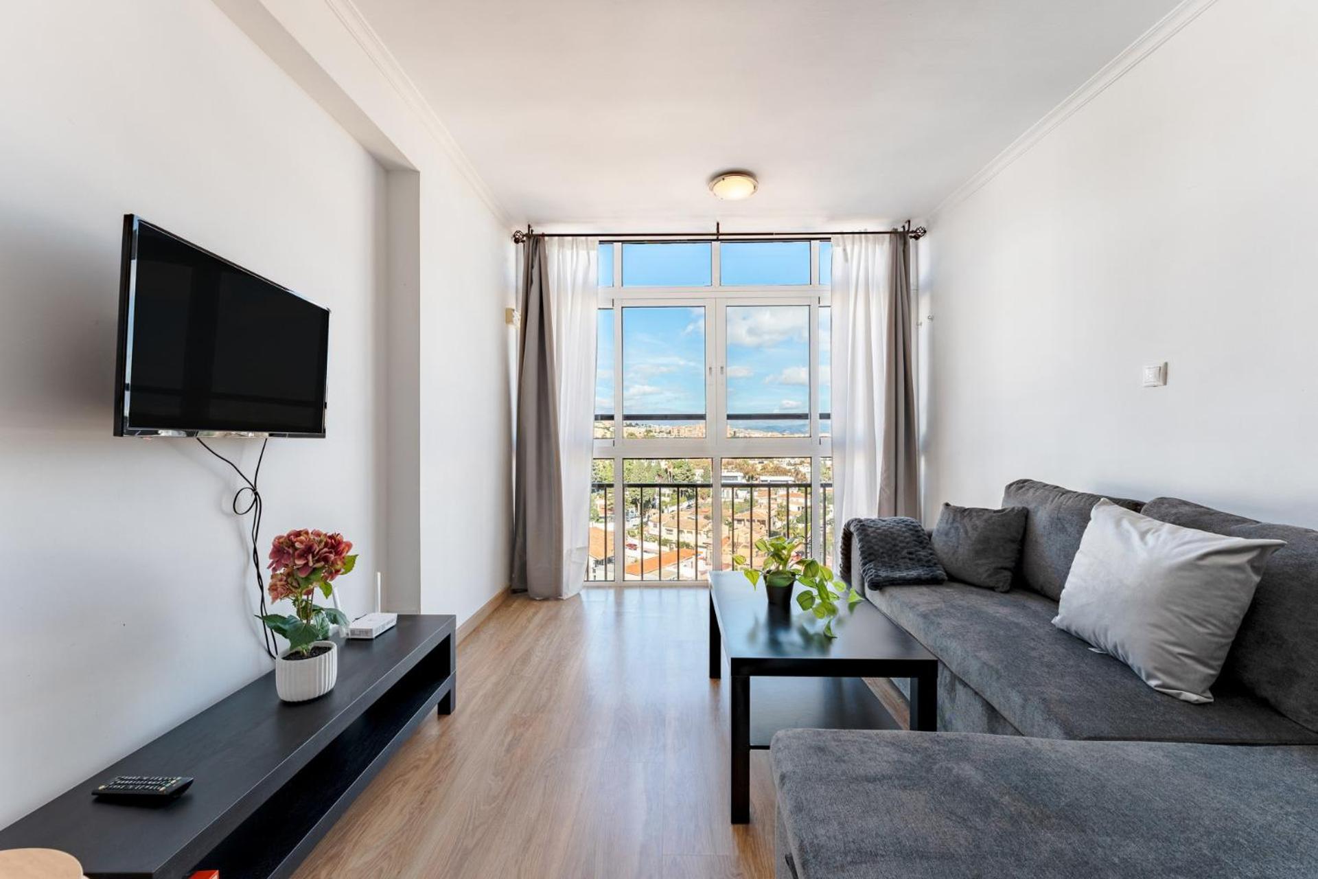 Apartamento de dos habitaciones con vista a la ciudad