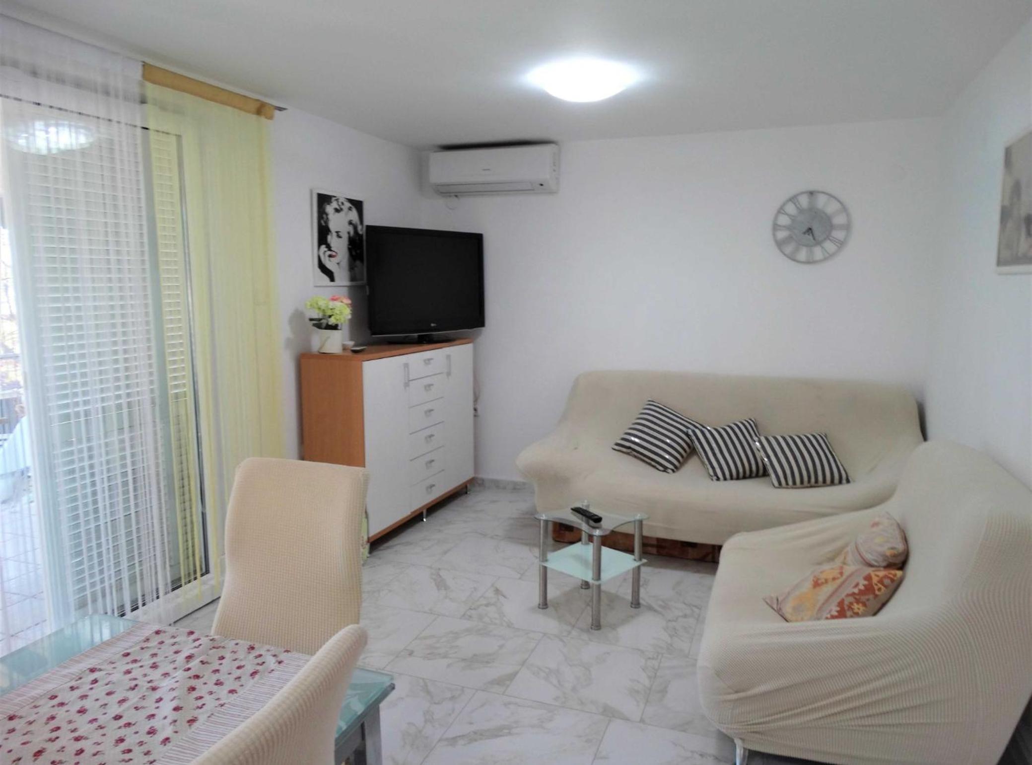 Two Bedroom Apartment With Balcony And Sea View