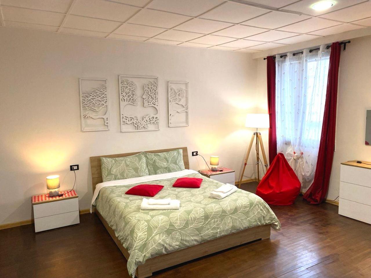 Quadruple Room with Grand Canal View photo 1