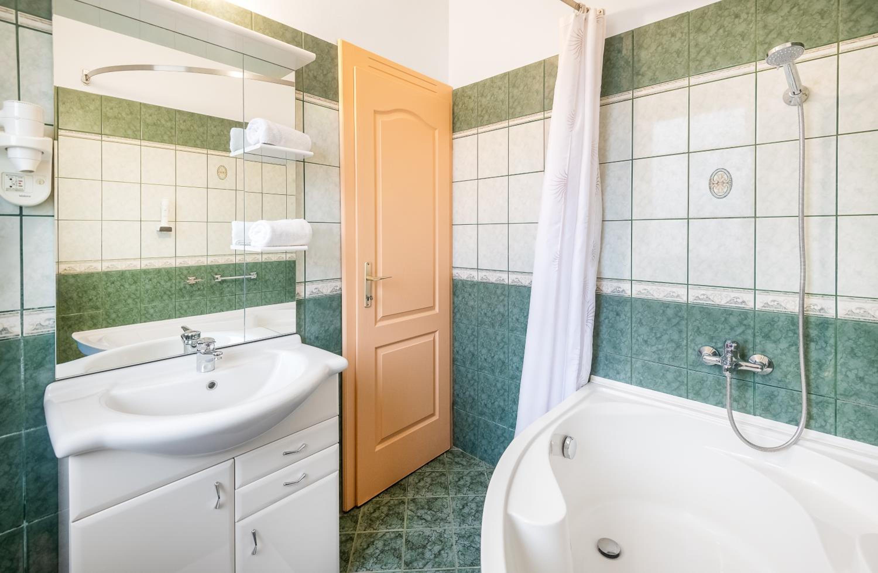 Superior Double Room - Photo 7