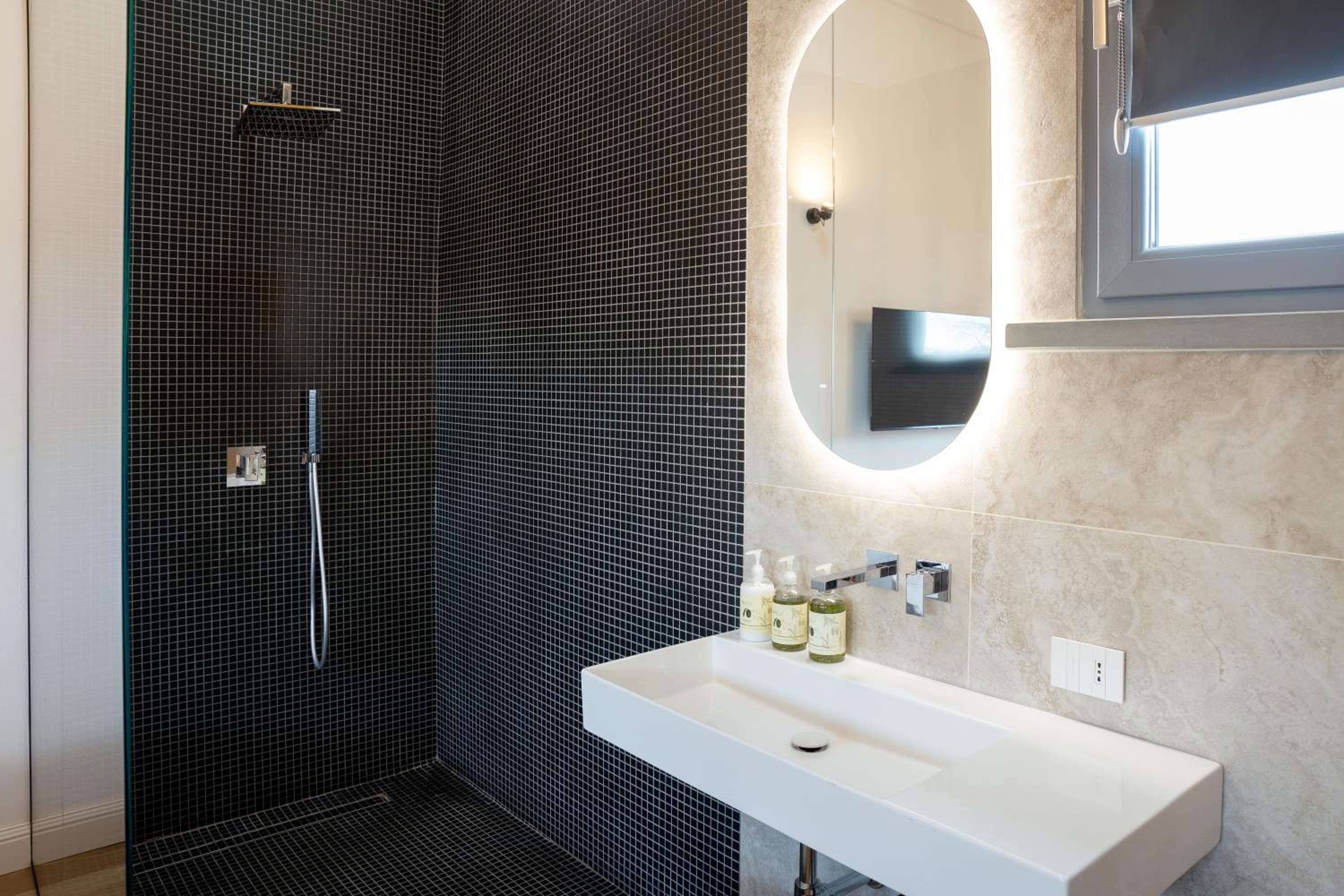 Executive Suite photo 2