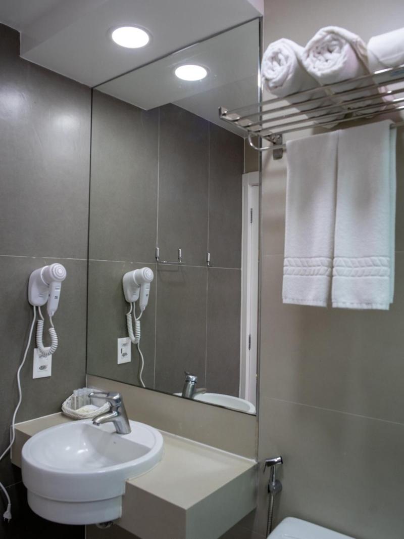 Standard Double or Twin Room - Photo 4