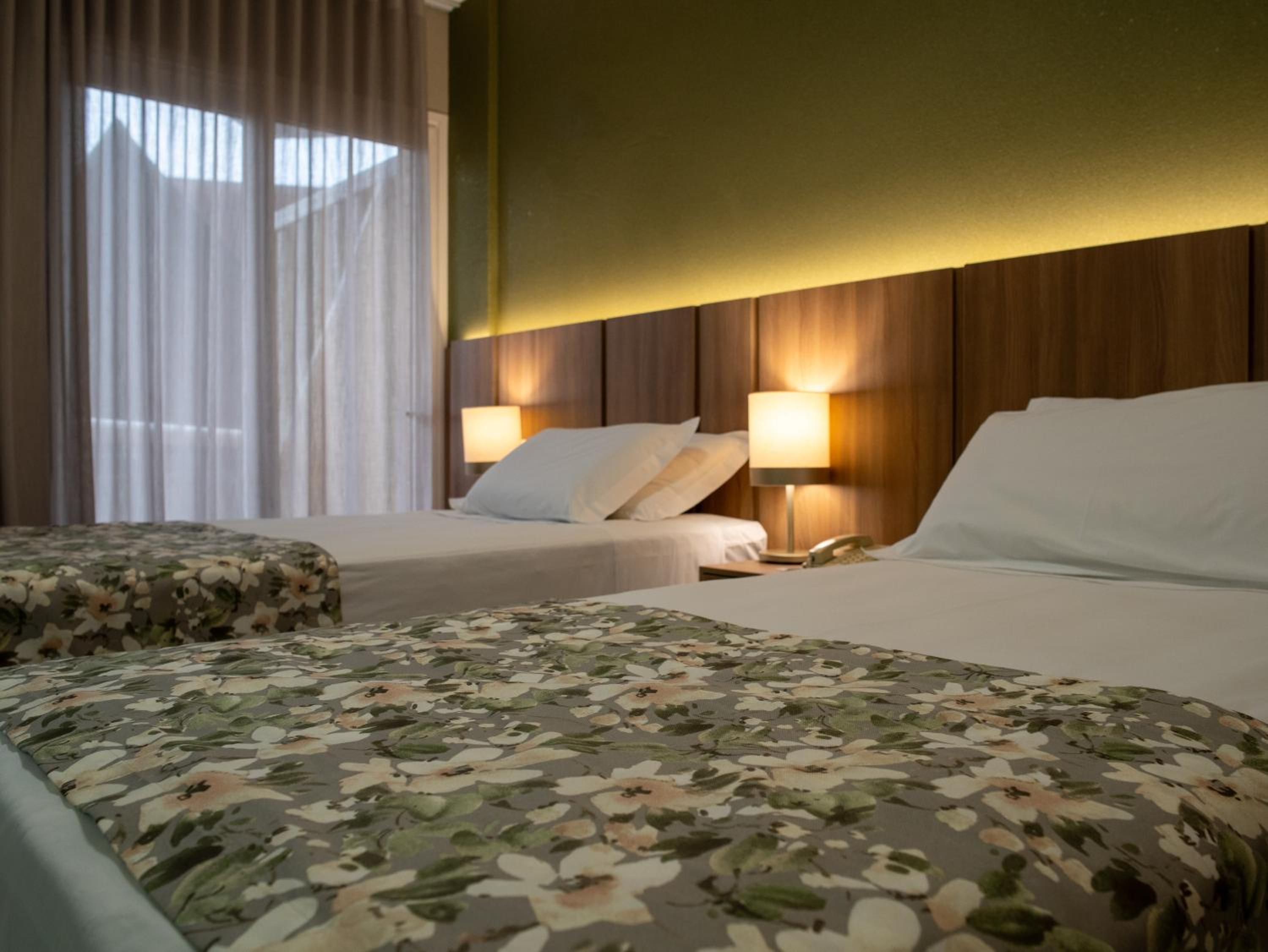 Standard Double or Twin Room - Photo 1