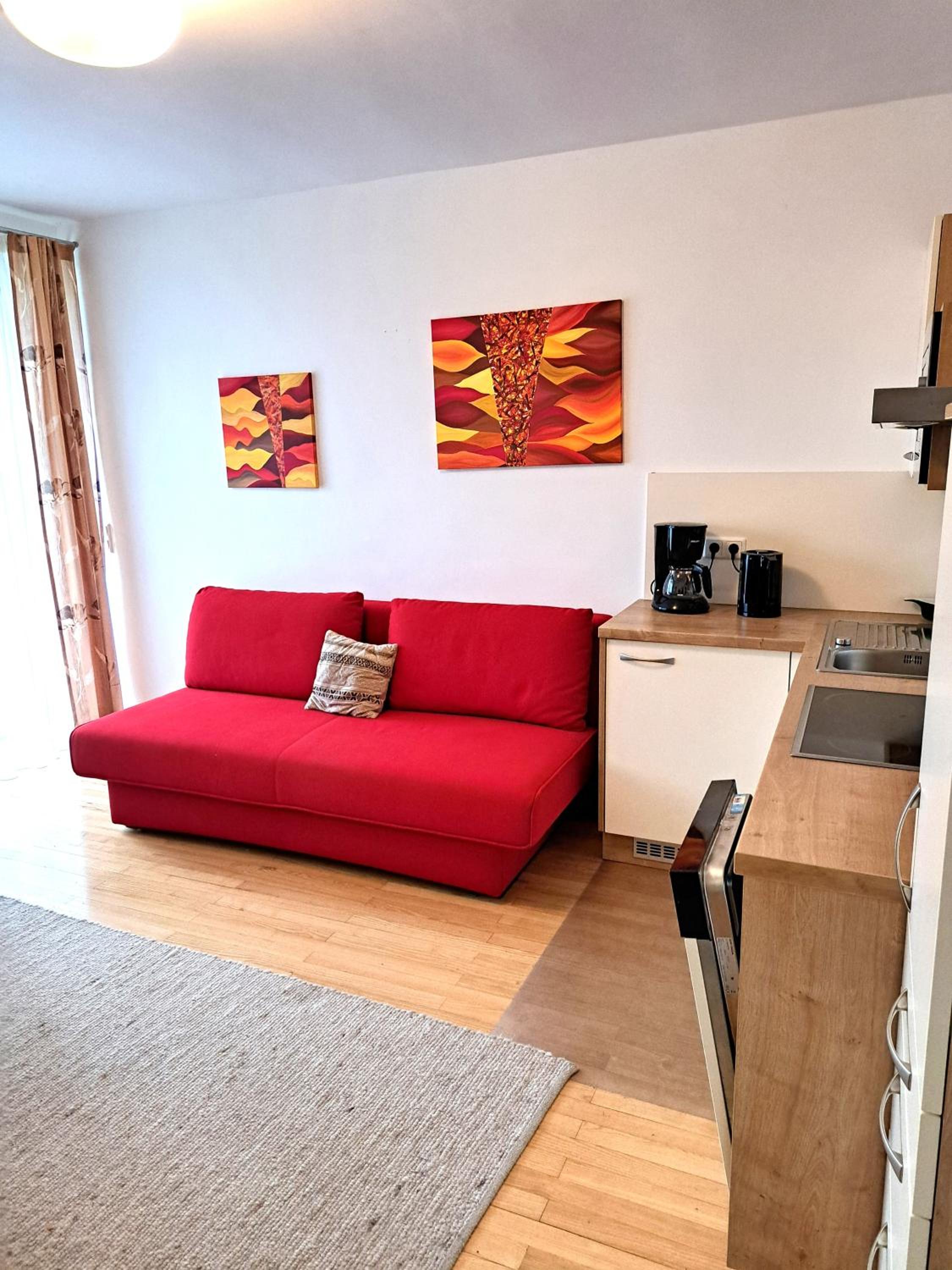 Two-Bedroom Apartment with Balcony photo 2