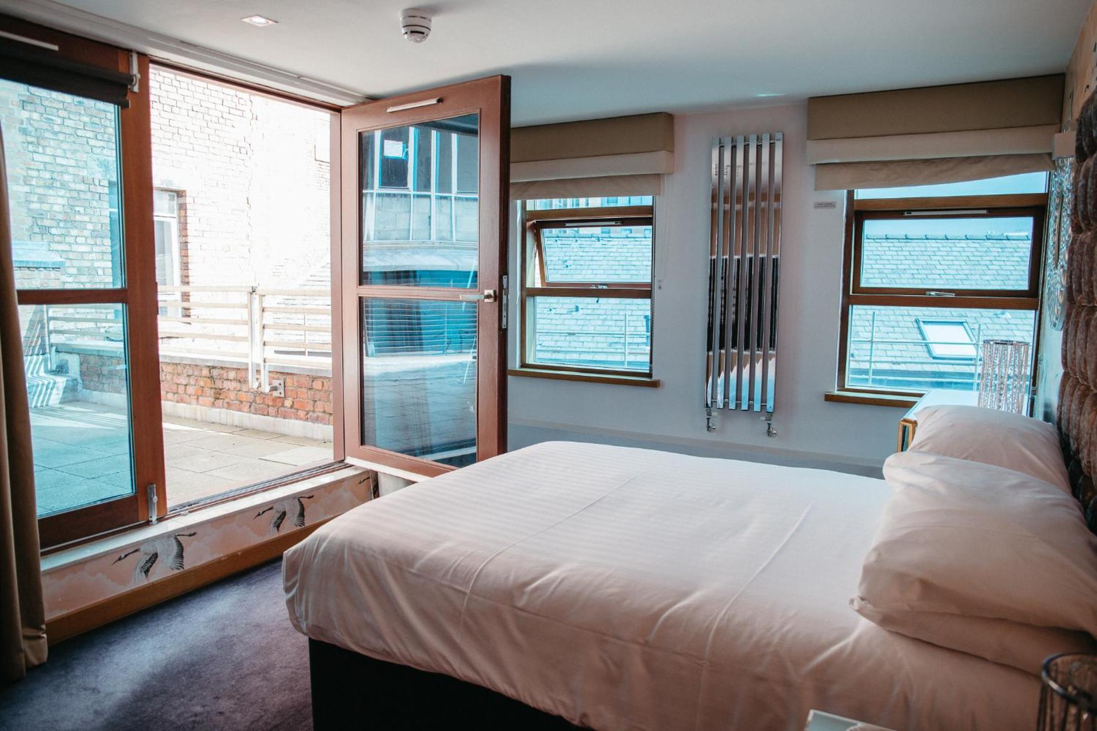 Executive Penthouse Apartment - Photo 11