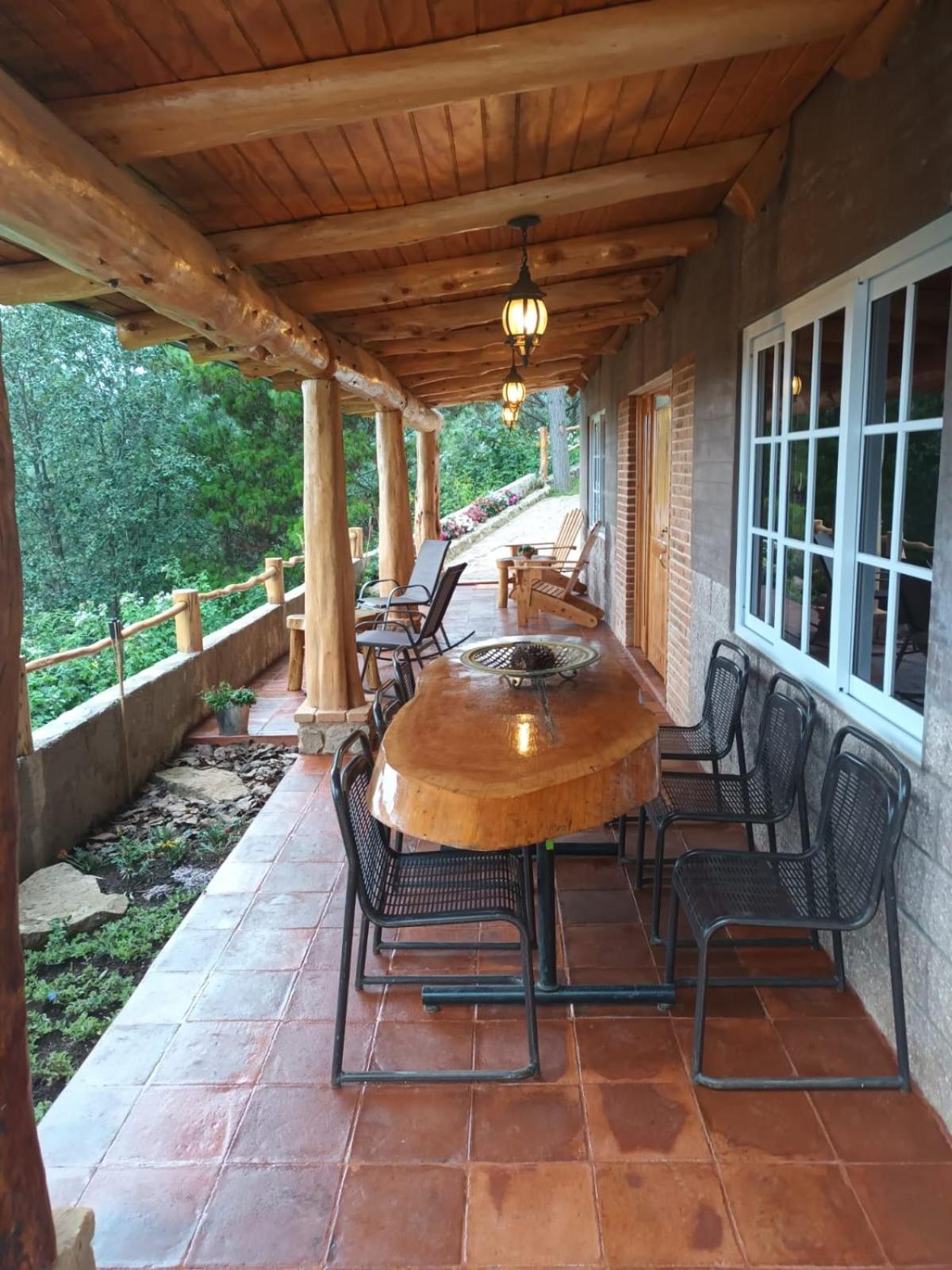 Three-Bedroom Chalet photo 2
