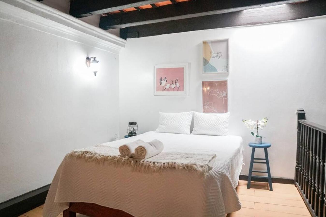 251 Fortaleza Apt 2