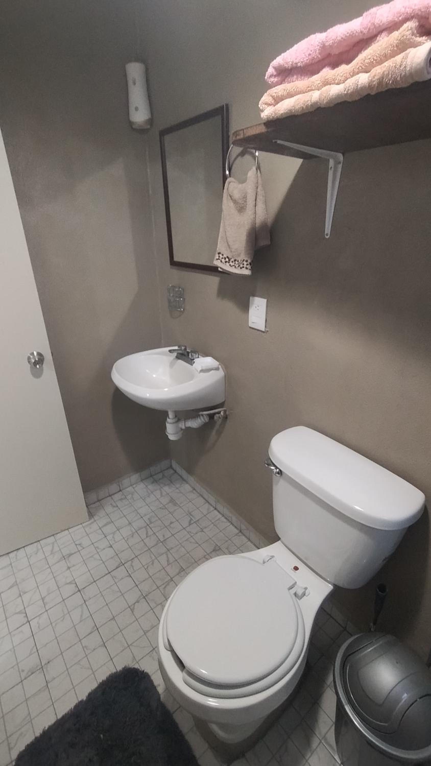 Double Room with Private Bathroom photo 3