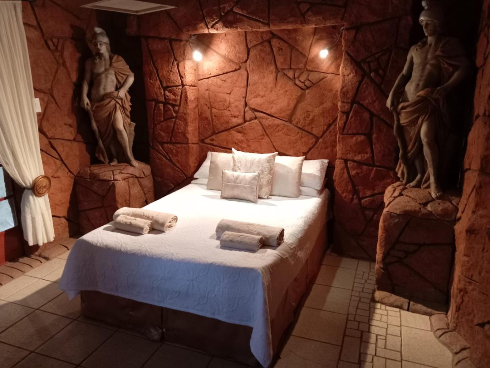 Deluxe King Room photo 3