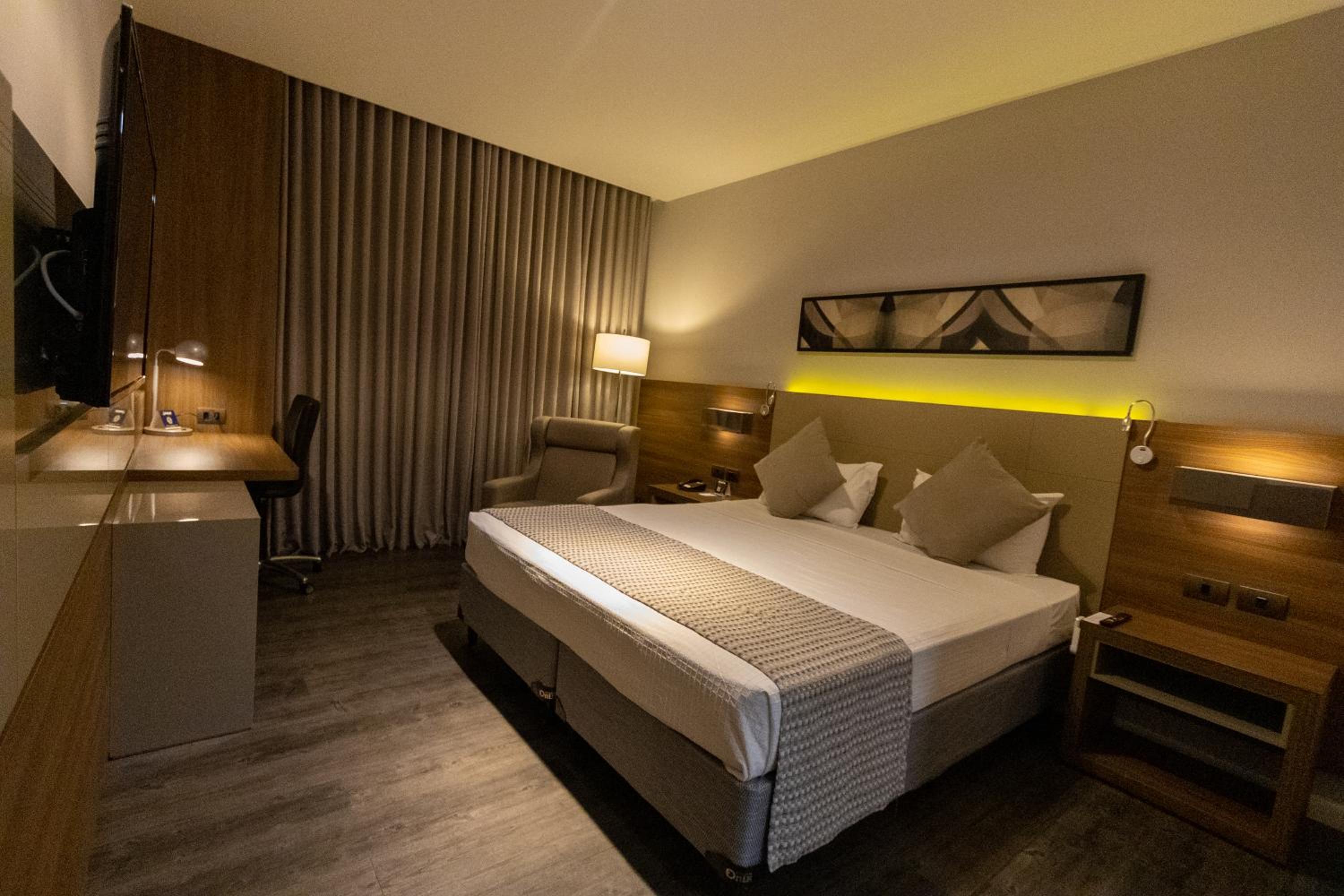 Superior Queen Room