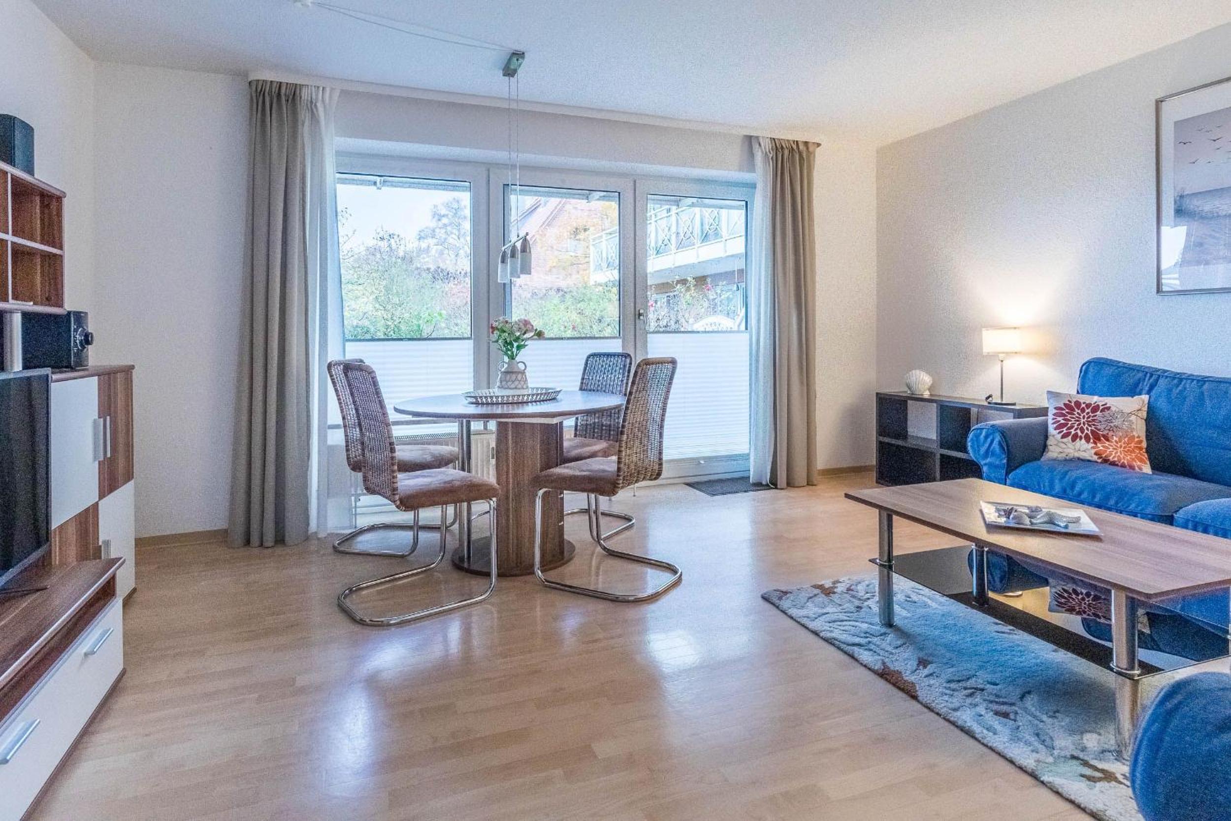 Apartment With Terrace photo 2
