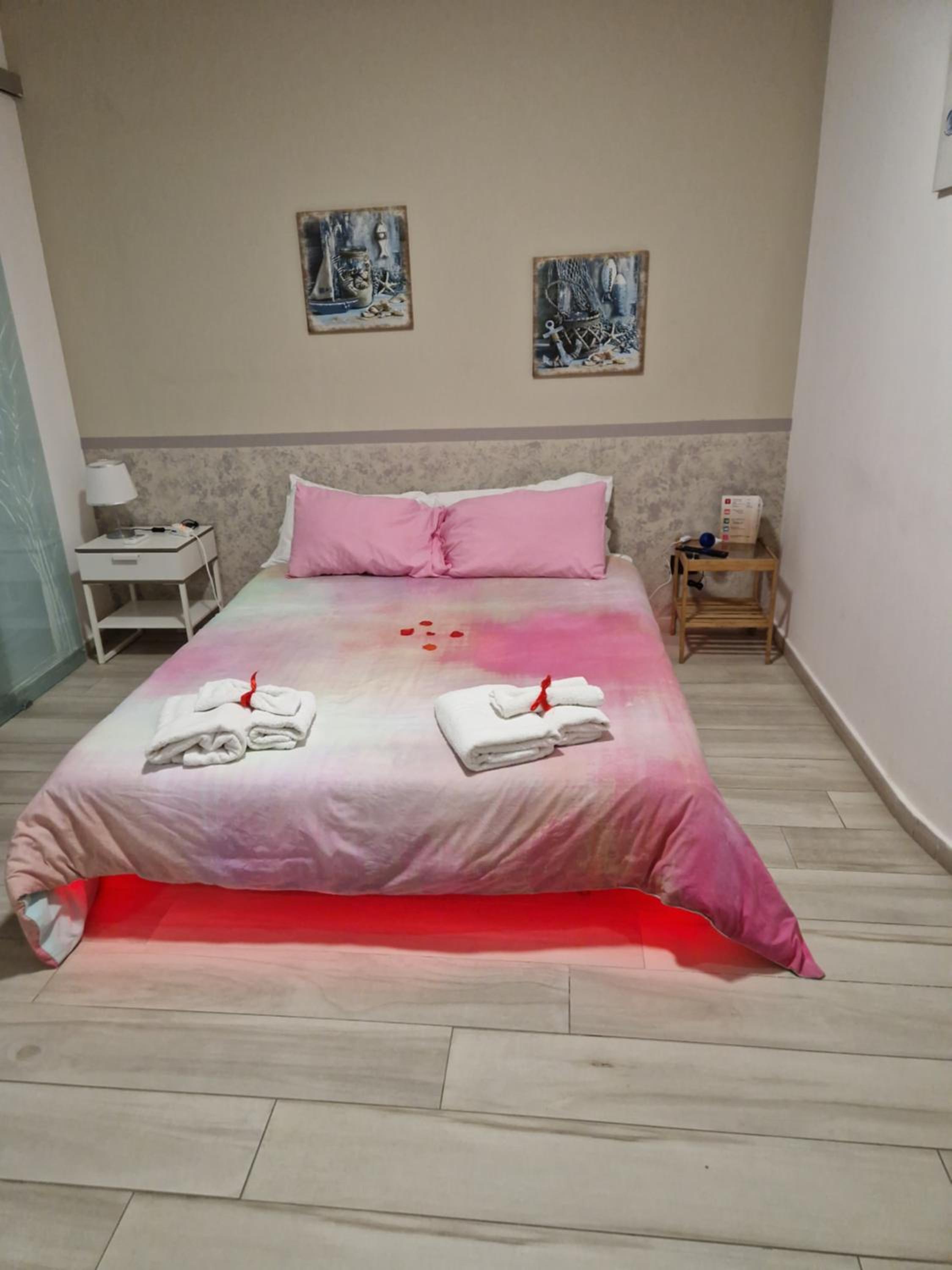 Suite with Spa Bath - Photo 15