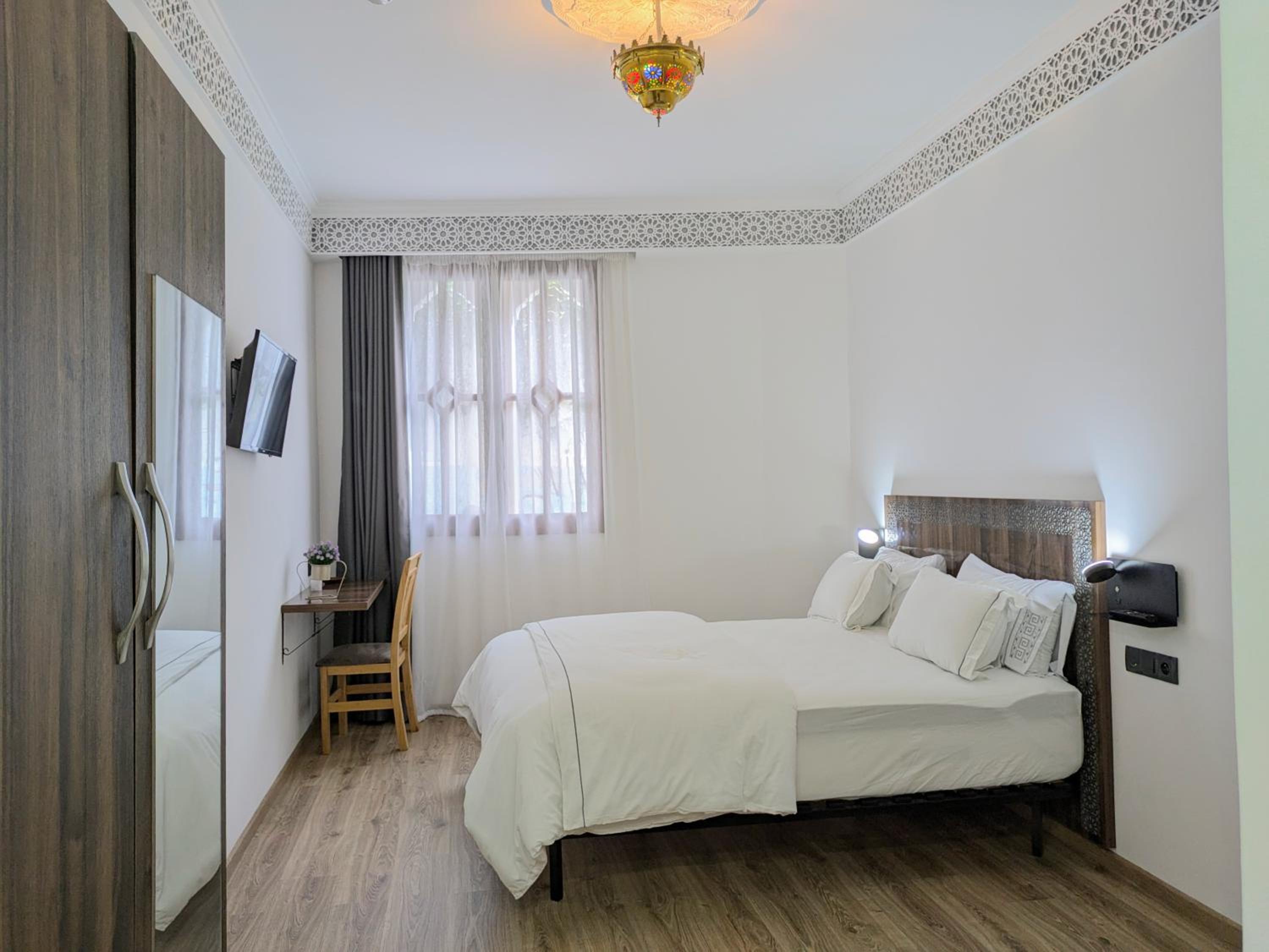 Deluxe Double Room photo 2