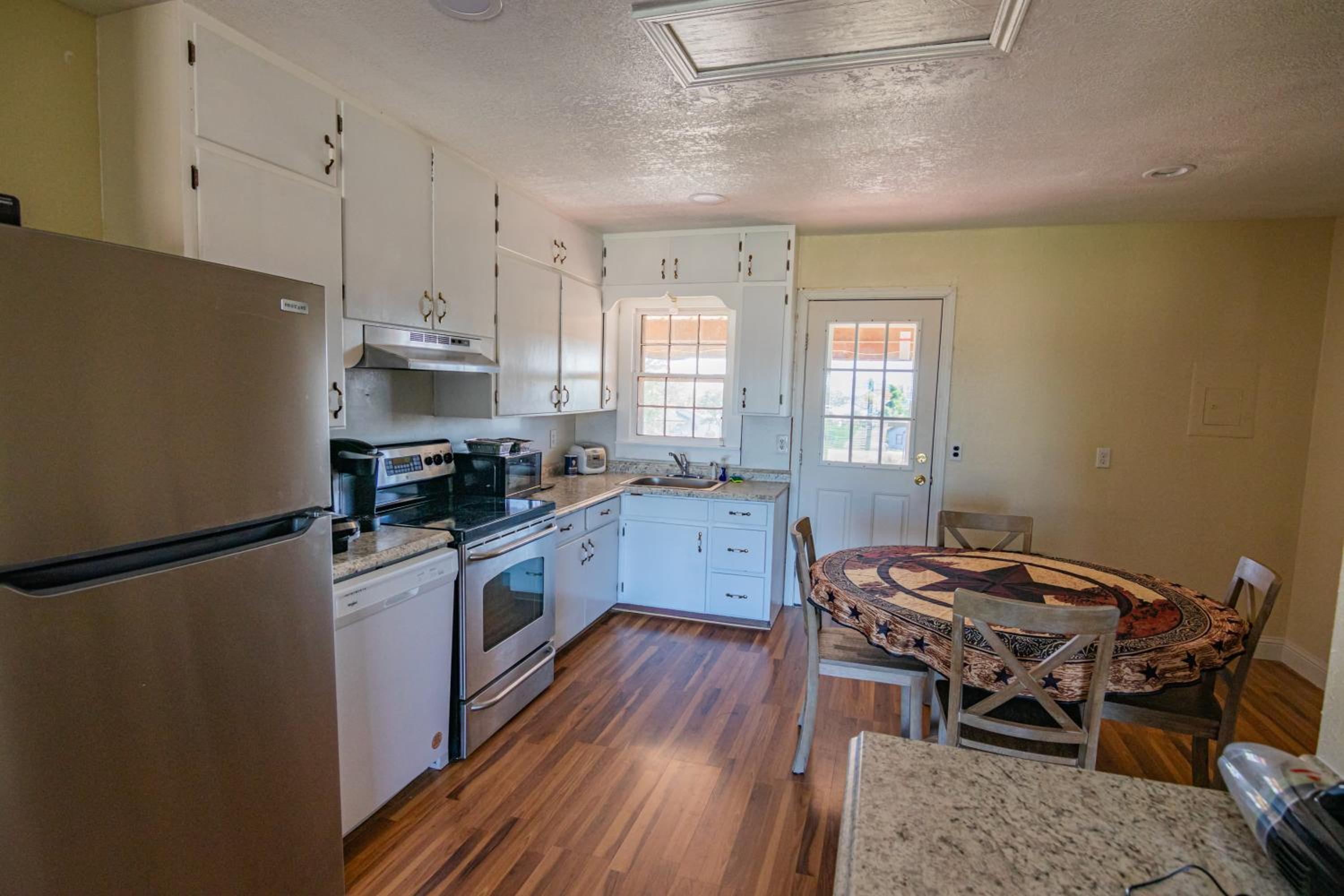 Two-Bedroom House photo 2