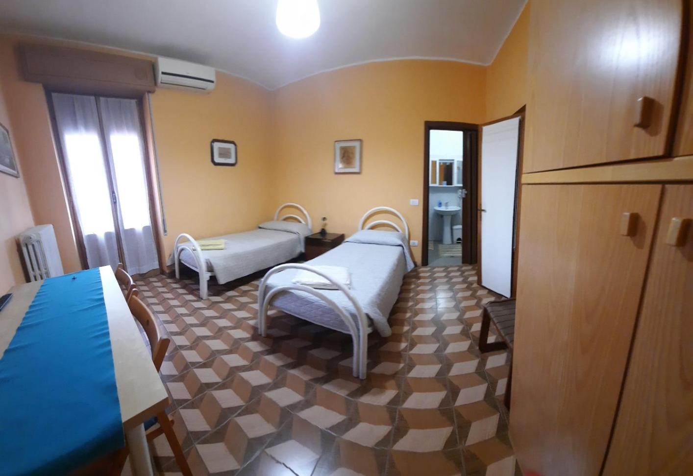 Twin Room photo 1