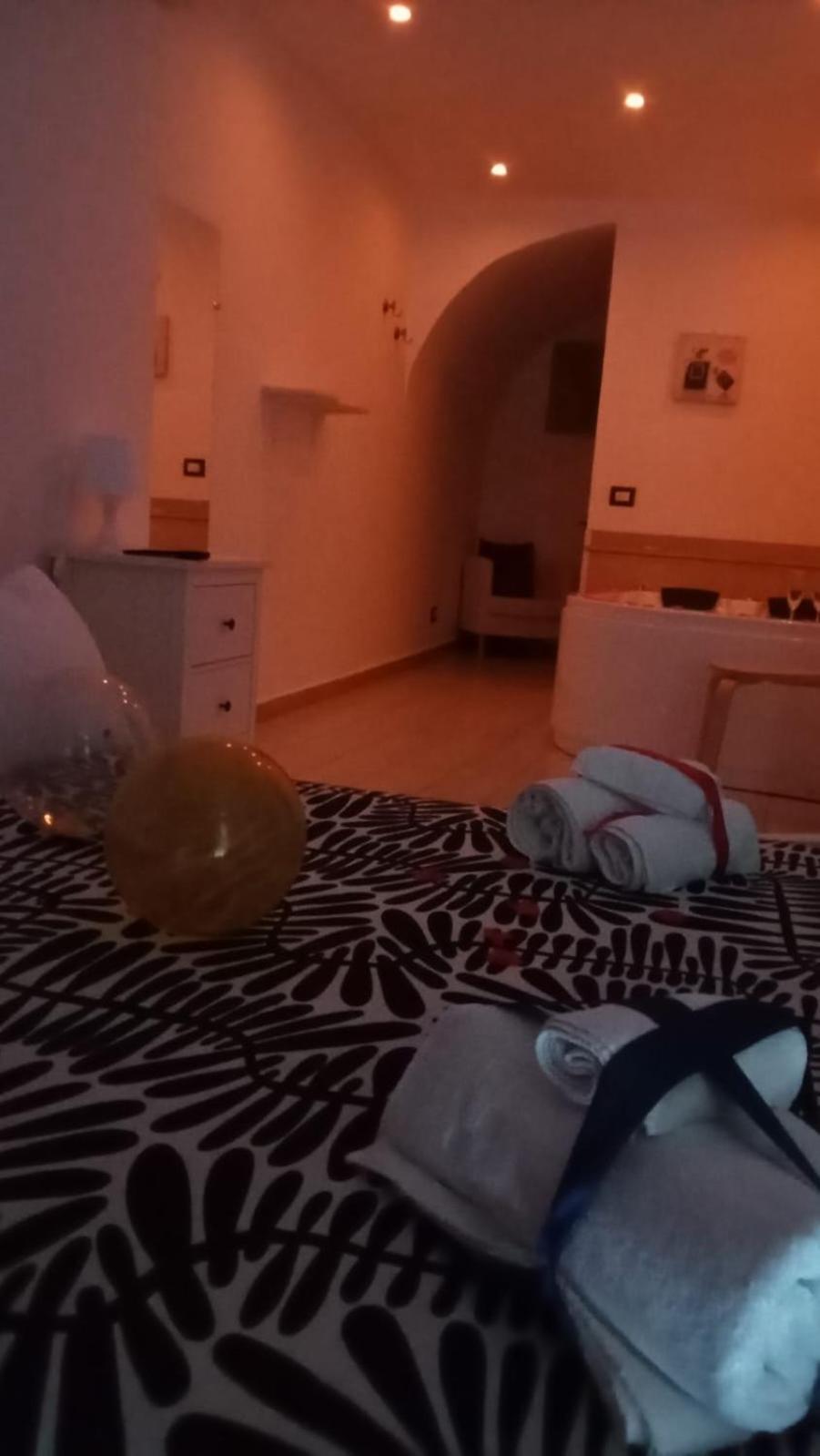 King Room with Spa Bath - Photo 7