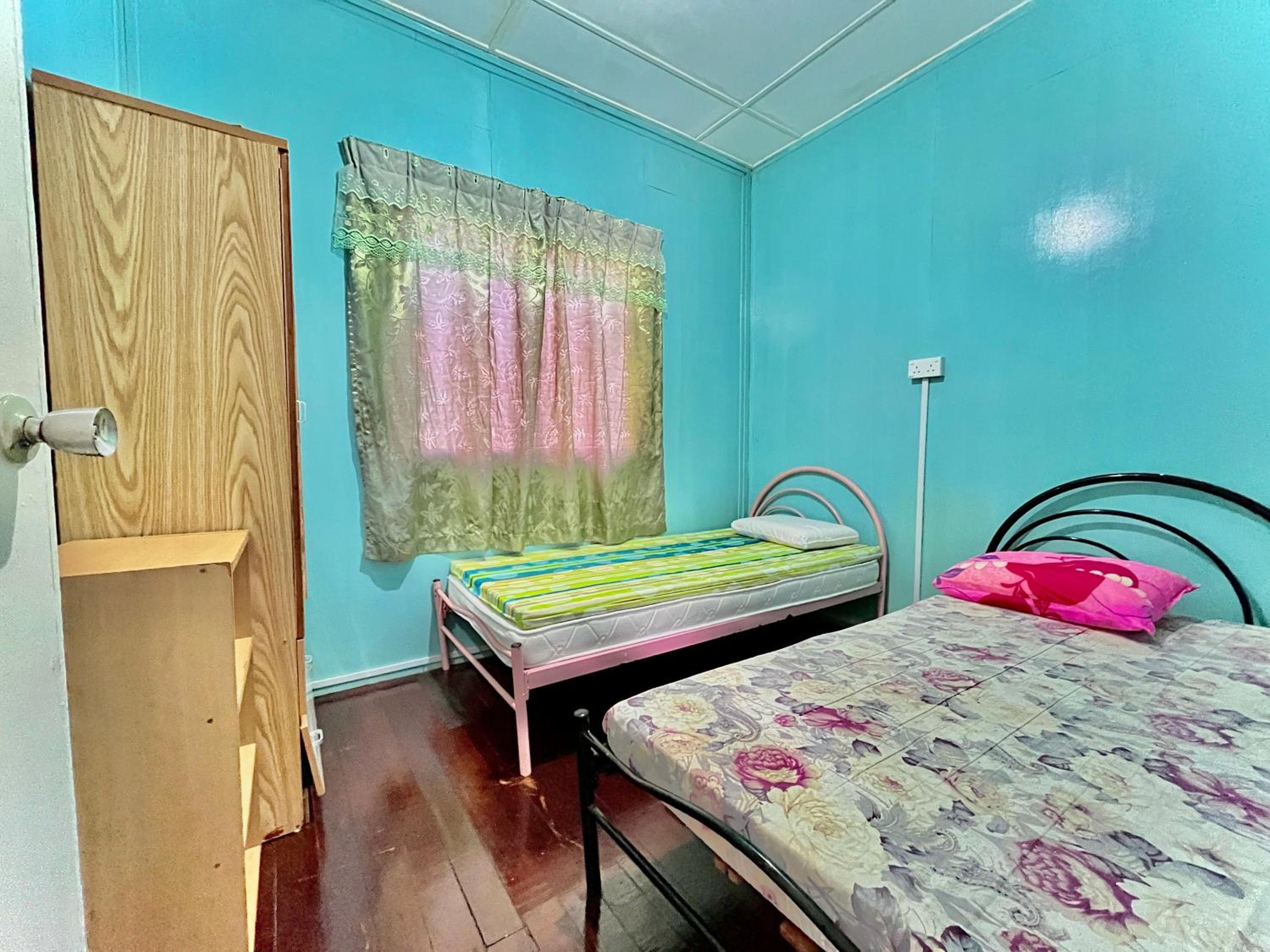 Twin Room With Shared Bathroom