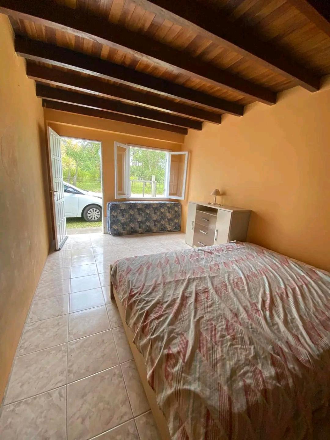One-Bedroom House photo 2