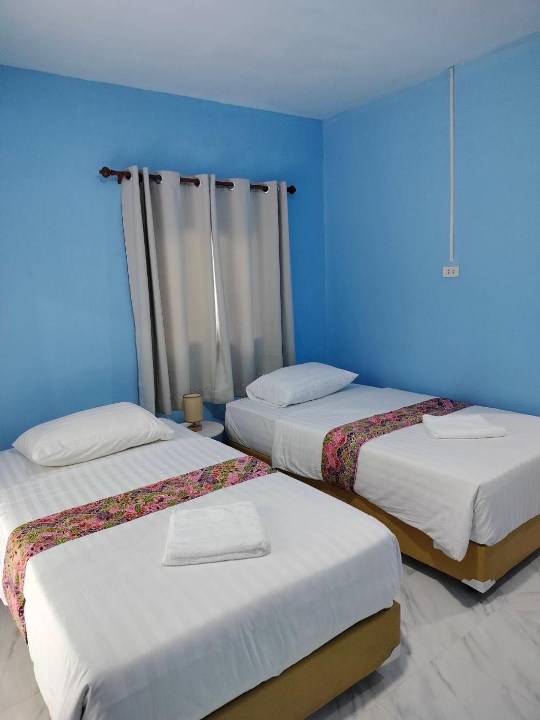 Twin Room with Garden View photo 3