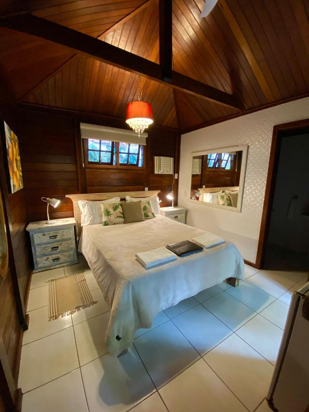 Deluxe King Suite photo 1