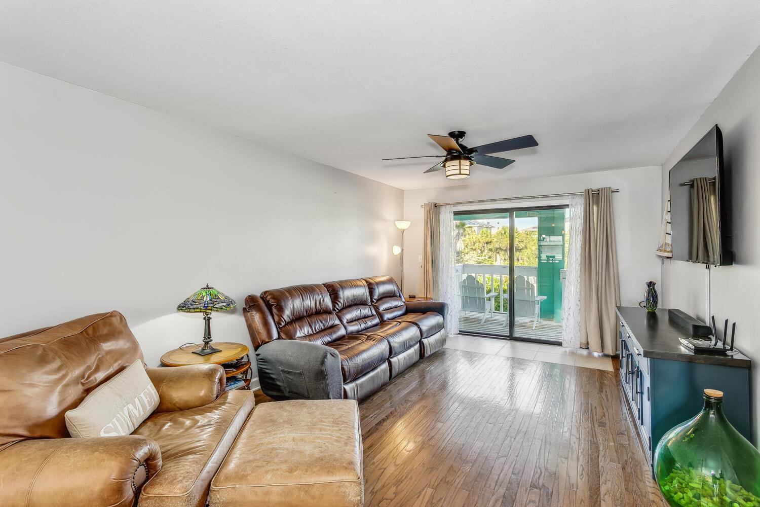 Two-Bedroom Townhouse photo 2