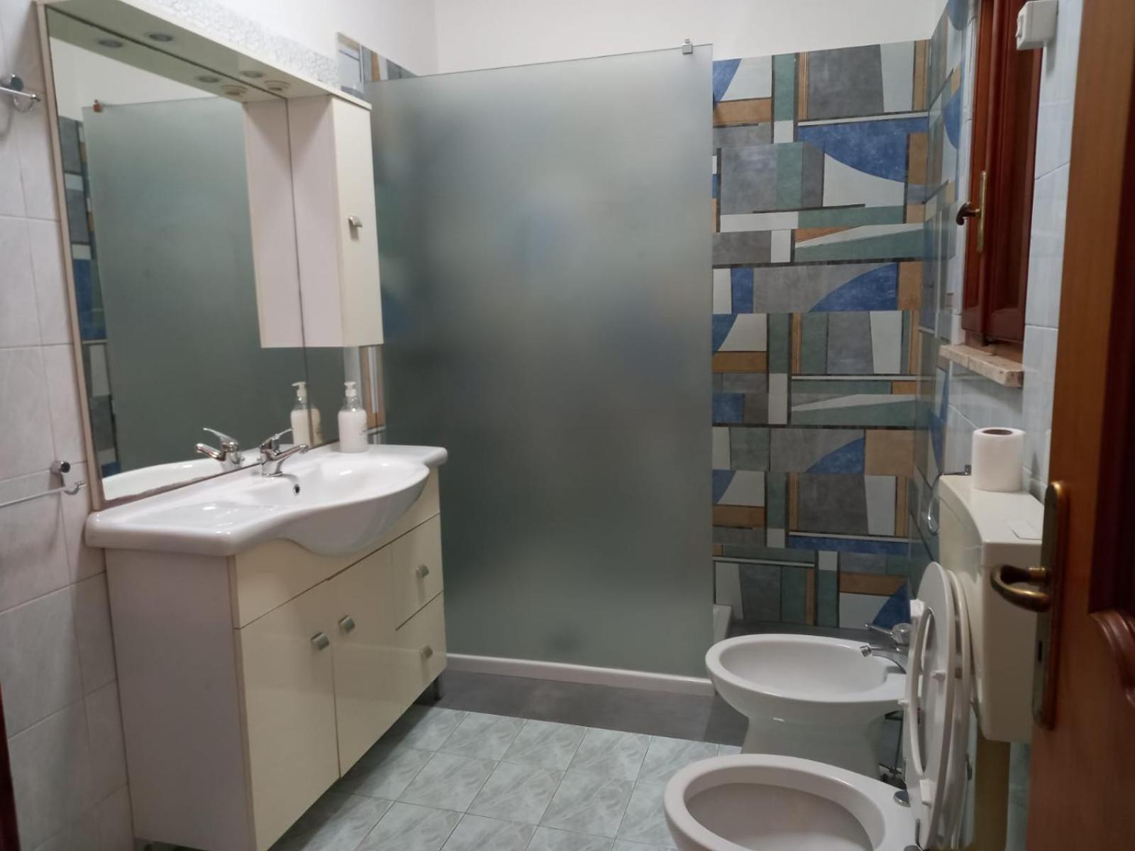 Two-Bedroom Apartment - Photo 6